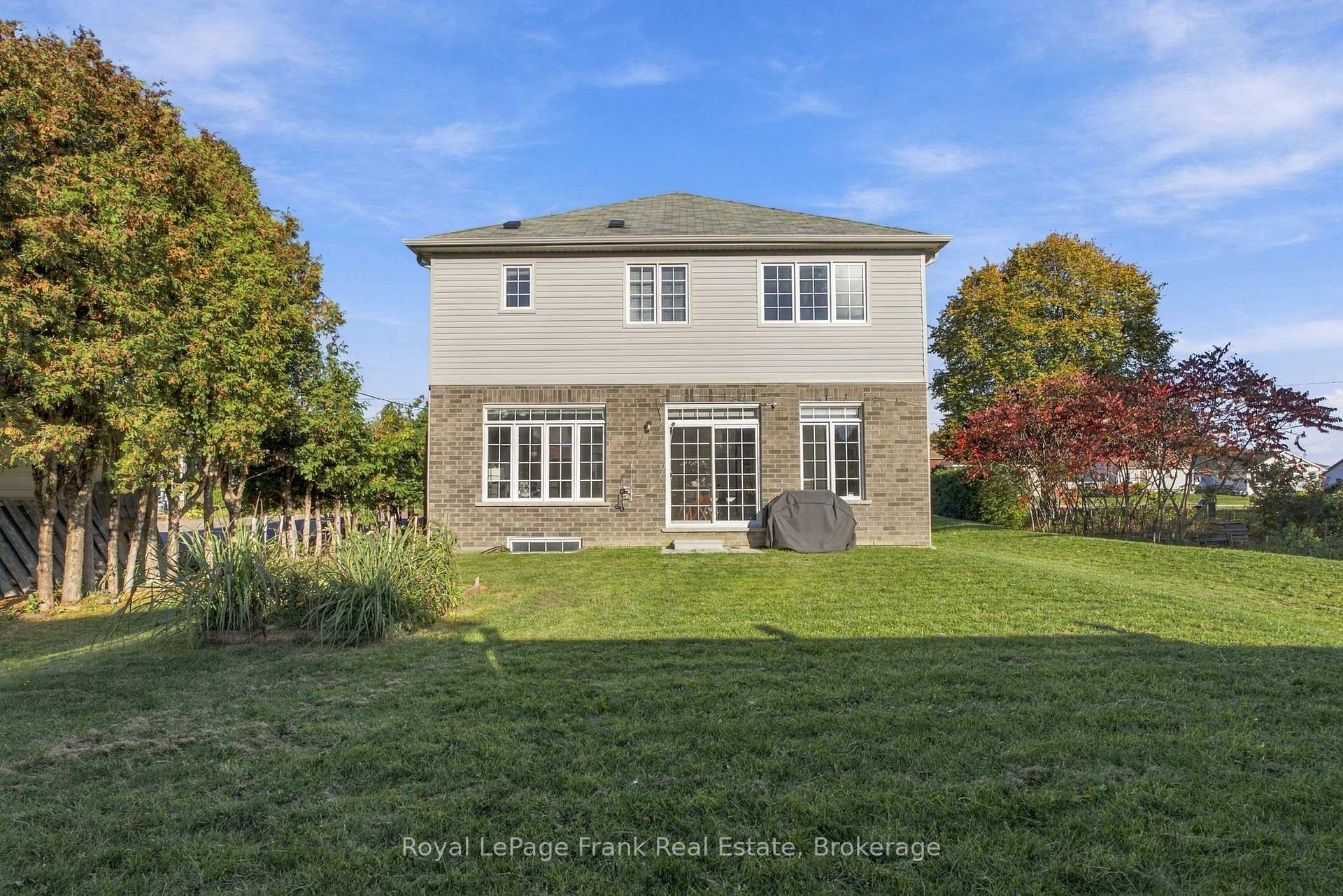 Photo 34 of 90 Townline Road S, Oshawa, Donevan — HOMEH