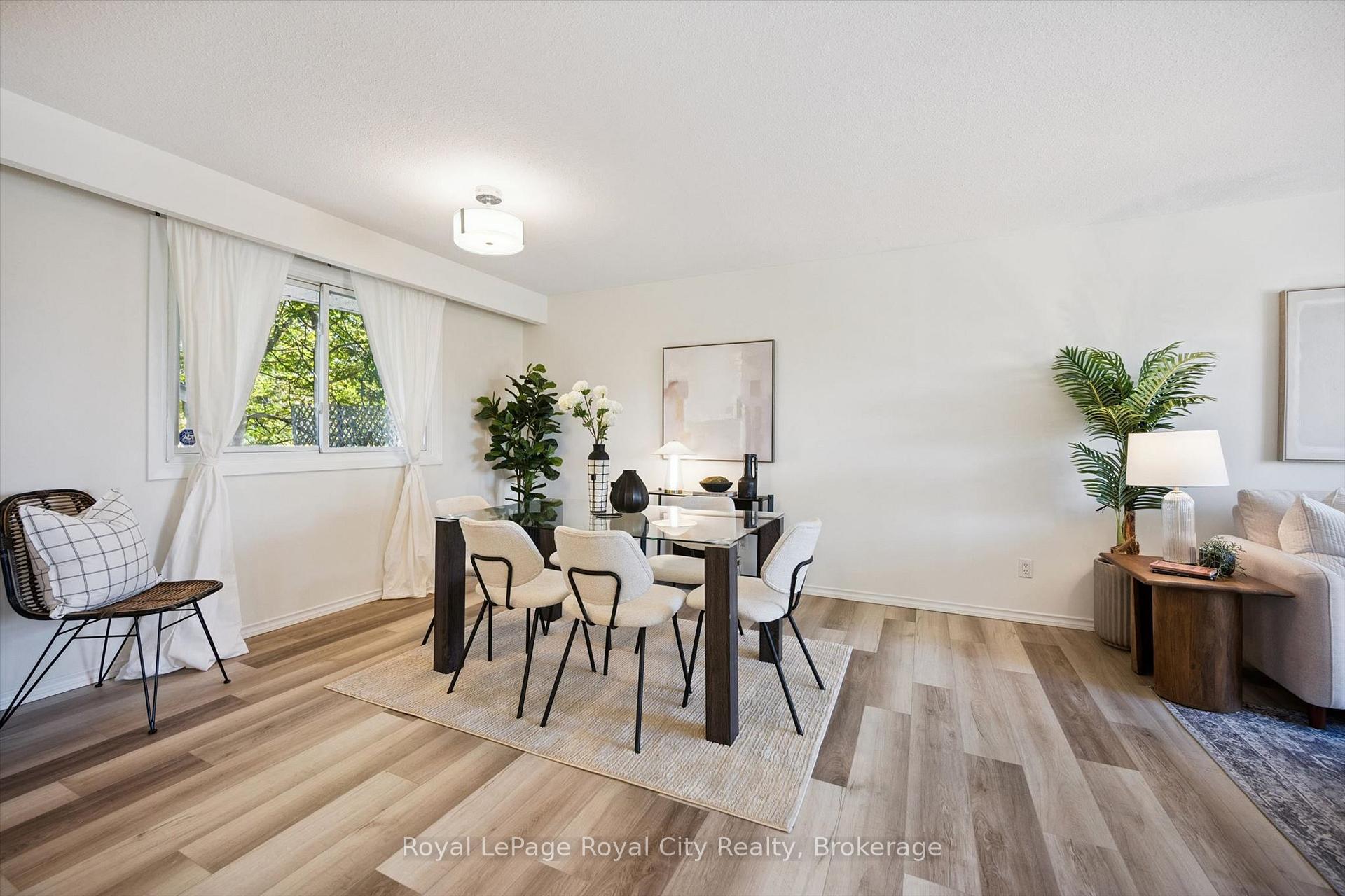 Photo 10 of 26 Dakota Drive, Guelph, Victoria North — HOMEH