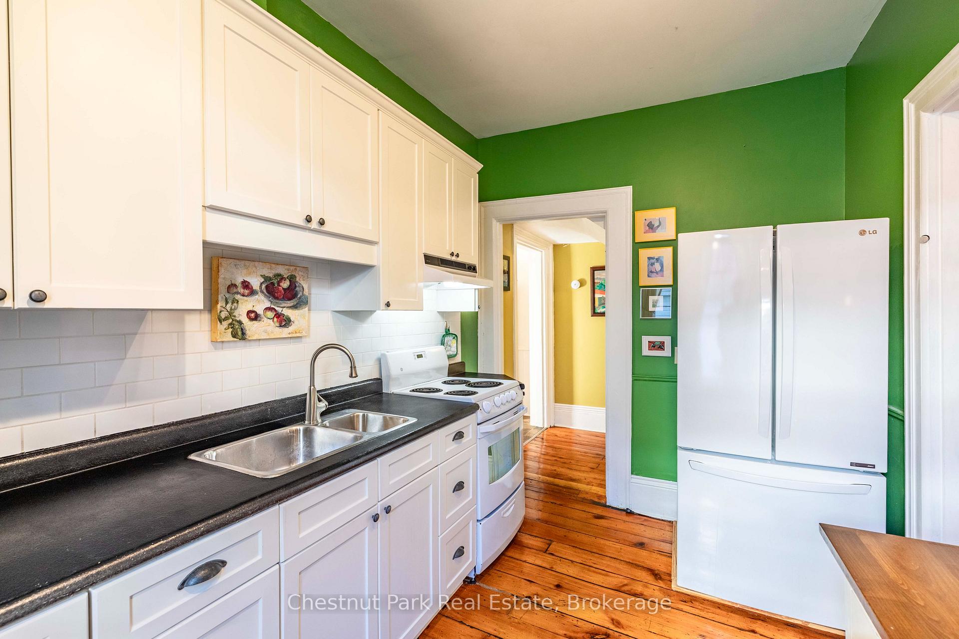 Photo 12 of 756 15th Street E, Owen Sound — HOMEH