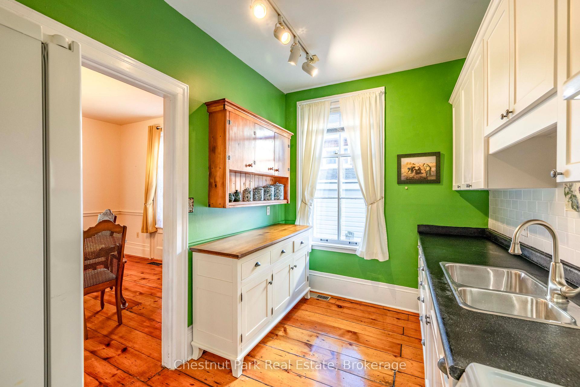 Photo 14 of 756 15th Street E, Owen Sound — HOMEH