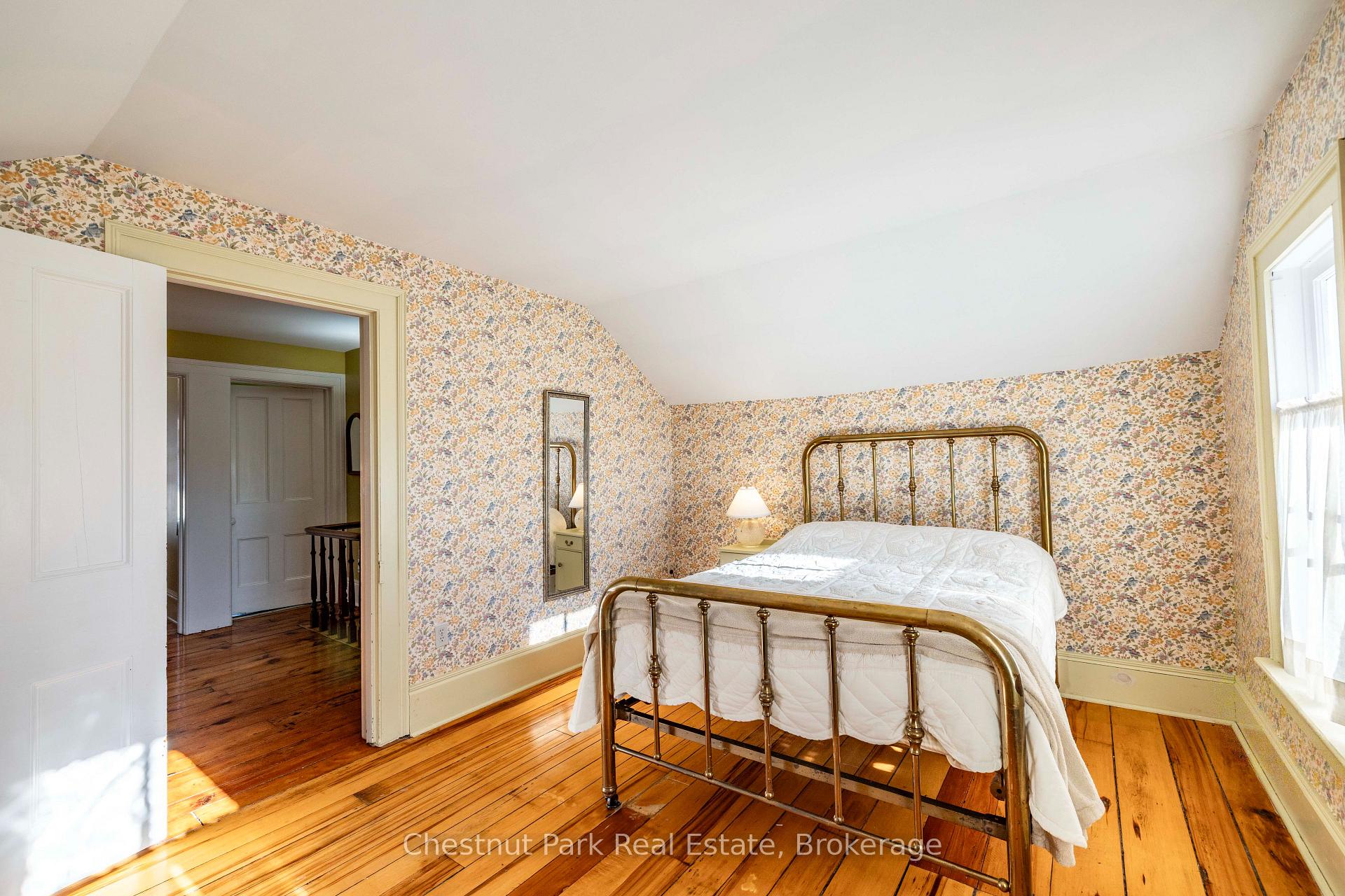 Photo 22 of 756 15th Street E, Owen Sound — HOMEH