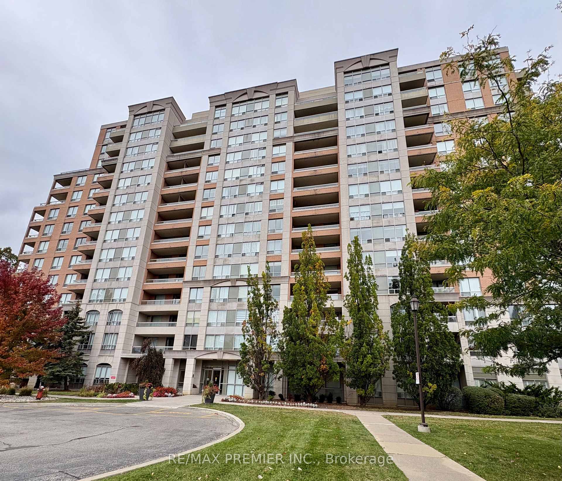 Photo of Unit 612, 29 Northern Heights Drive