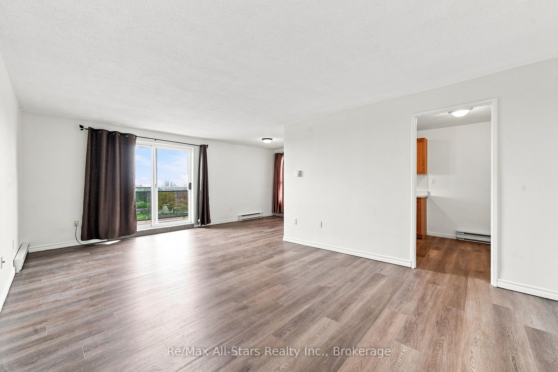 Photo 23 of Unit 806, 855 Kennedy Road, Scarborough, Ionview — HOMEH