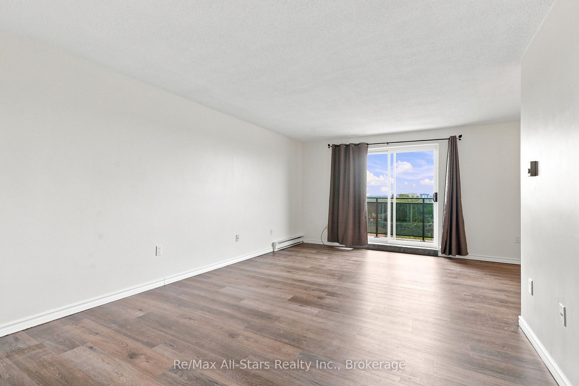 Photo 24 of Unit 806, 855 Kennedy Road, Scarborough, Ionview — HOMEH