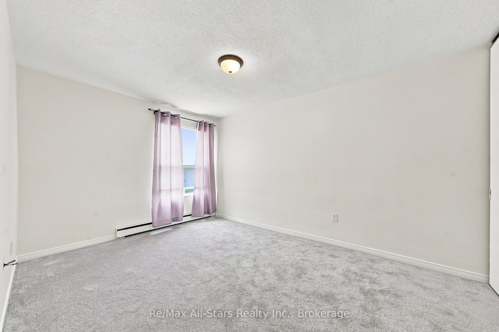 Photo 33 of Unit 806, 855 Kennedy Road, Scarborough, Ionview — HOMEH