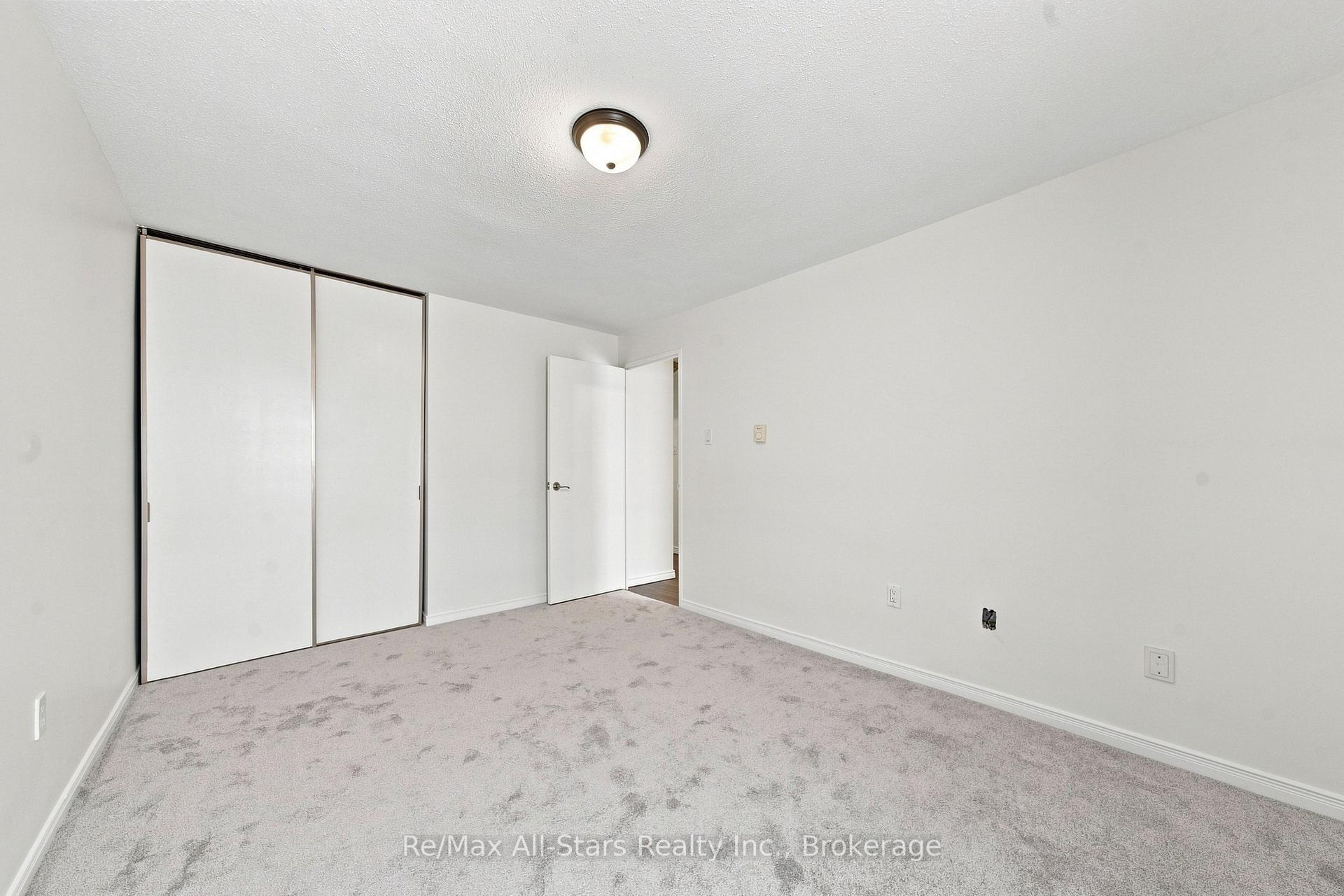 Photo 34 of Unit 806, 855 Kennedy Road, Scarborough, Ionview — HOMEH