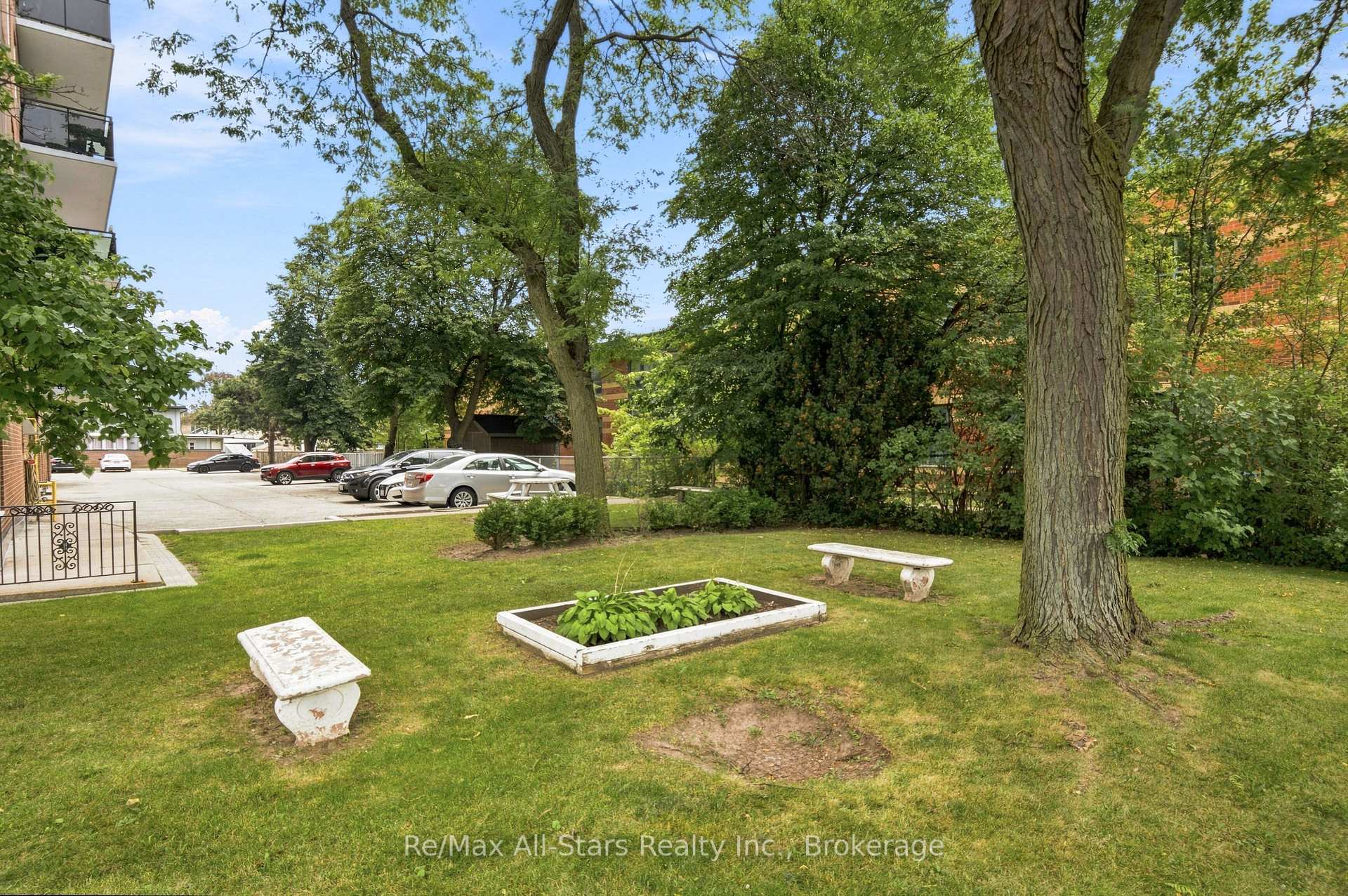 Photo 38 of Unit 806, 855 Kennedy Road, Scarborough, Ionview — HOMEH
