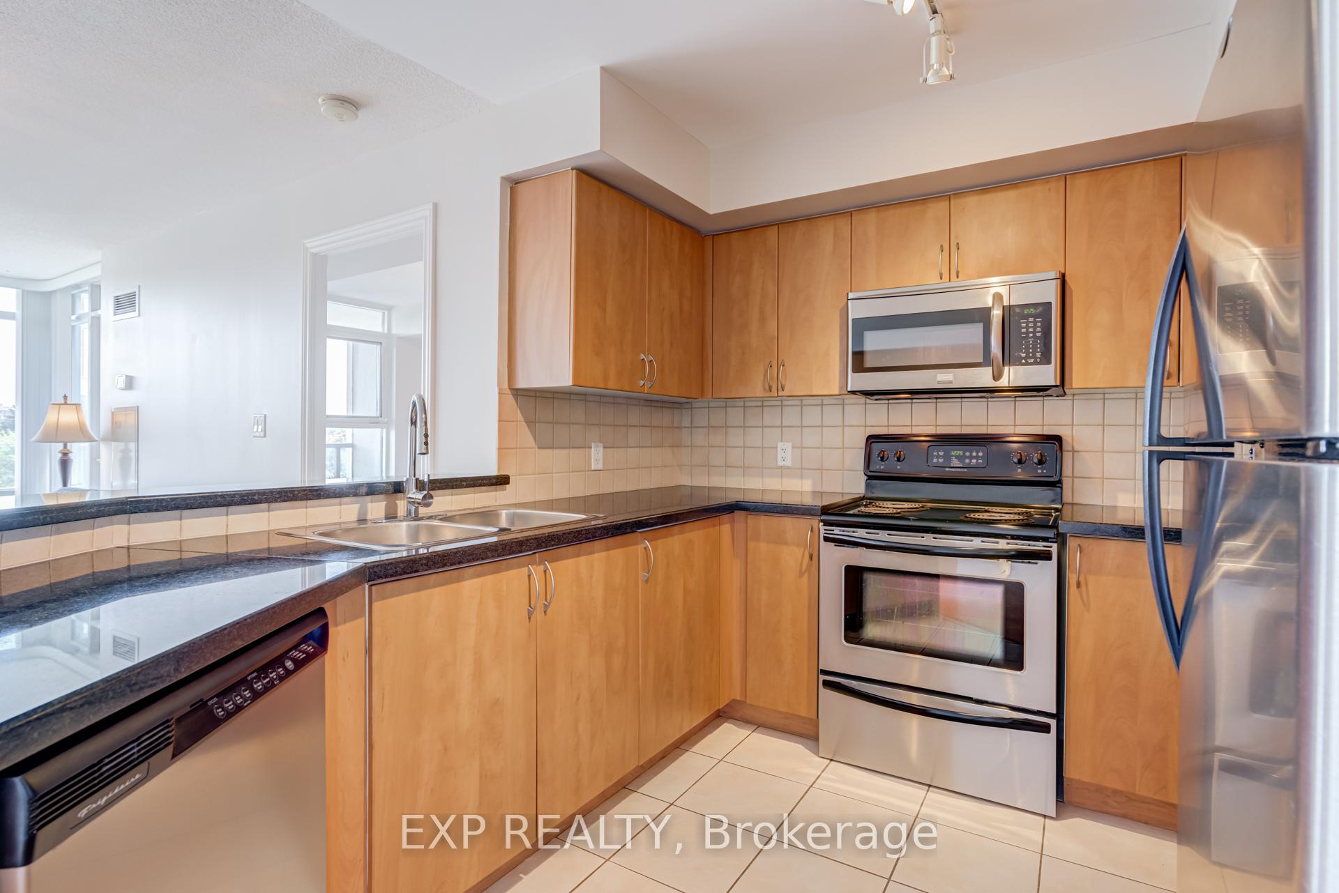 Photo 3 of Unit 506, 3840 Bathurst Street, North York, Clanton Park — HOMEH