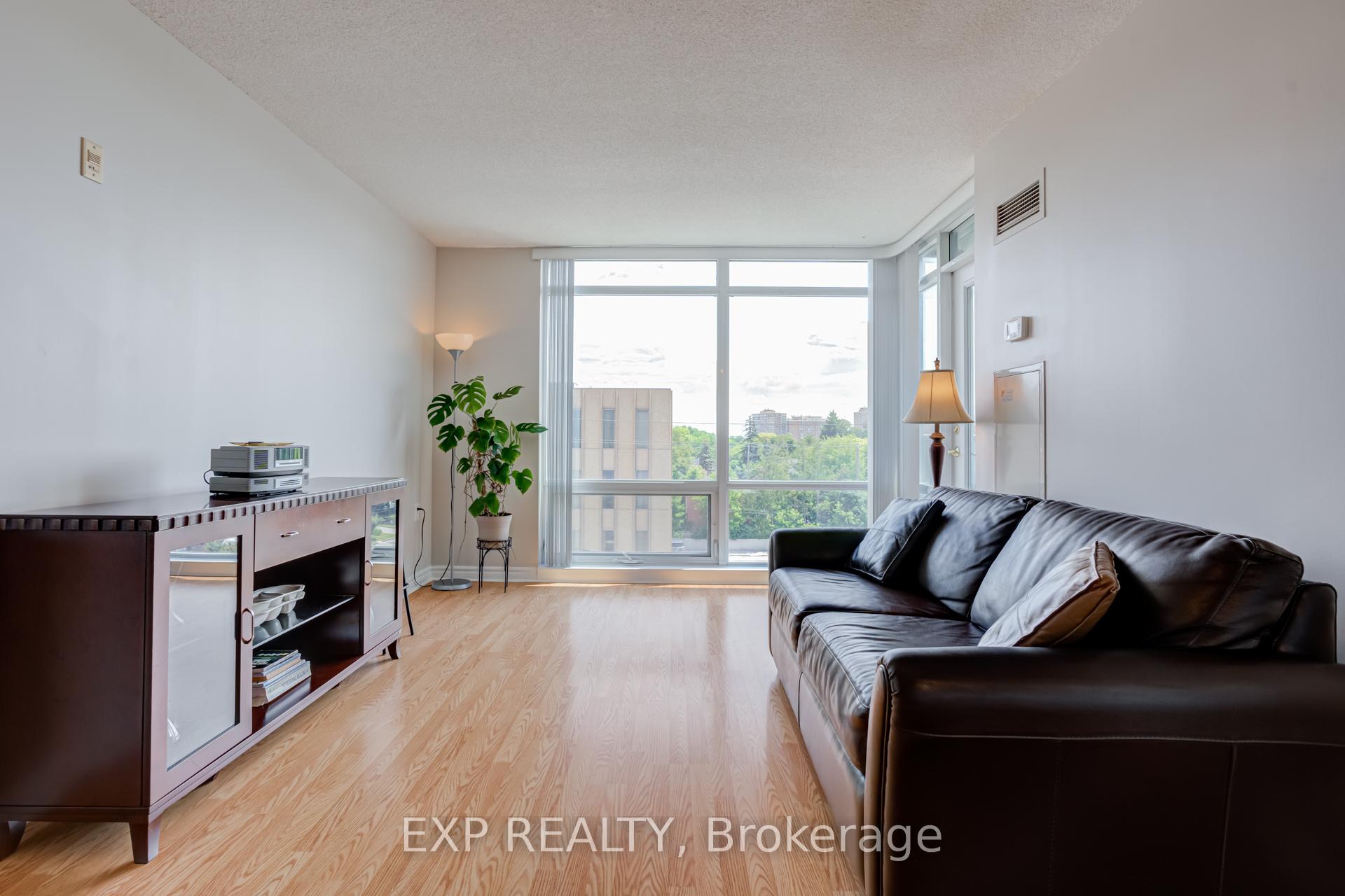 Photo 6 of Unit 506, 3840 Bathurst Street, North York, Clanton Park — HOMEH