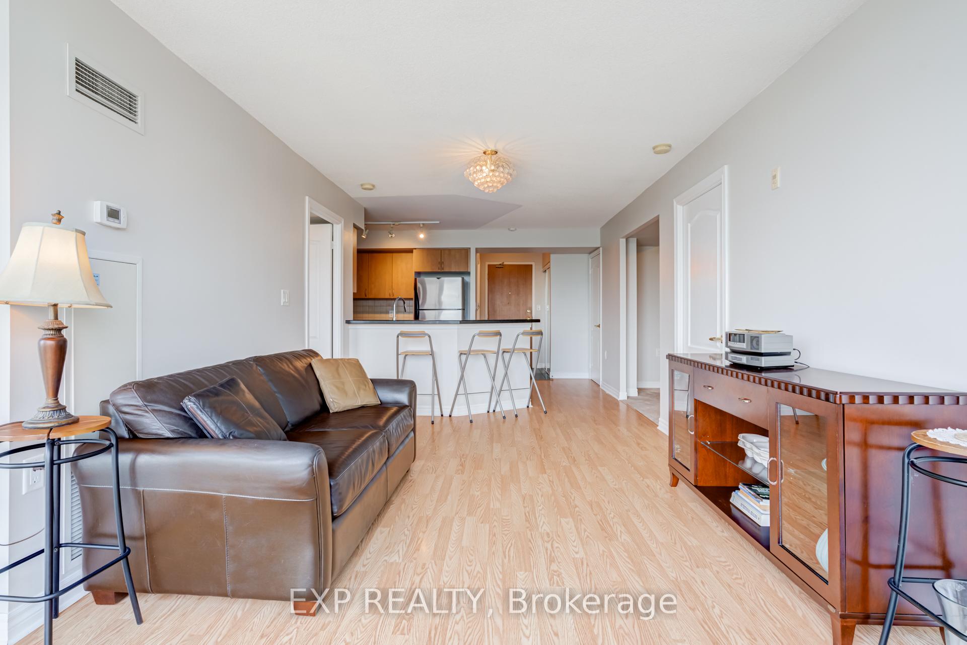 Photo 7 of Unit 506, 3840 Bathurst Street, North York, Clanton Park — HOMEH