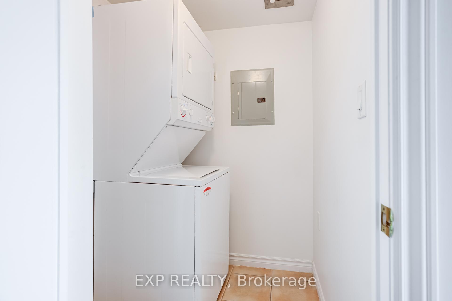 Photo 17 of Unit 506, 3840 Bathurst Street, North York, Clanton Park — HOMEH
