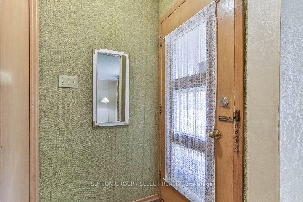 Photo 5 of 88 Ebury Crescent, London, South S — HOMEH