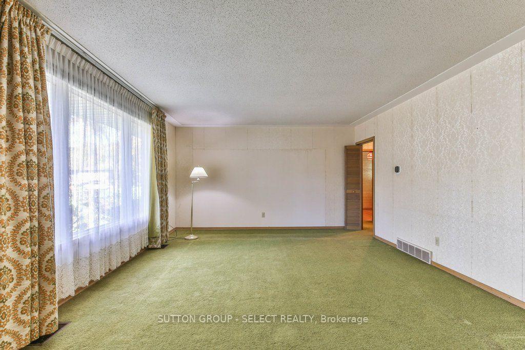 Photo 6 of 88 Ebury Crescent, London, South S — HOMEH