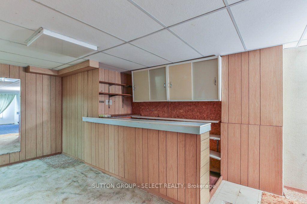 Photo 26 of 88 Ebury Crescent, London, South S — HOMEH