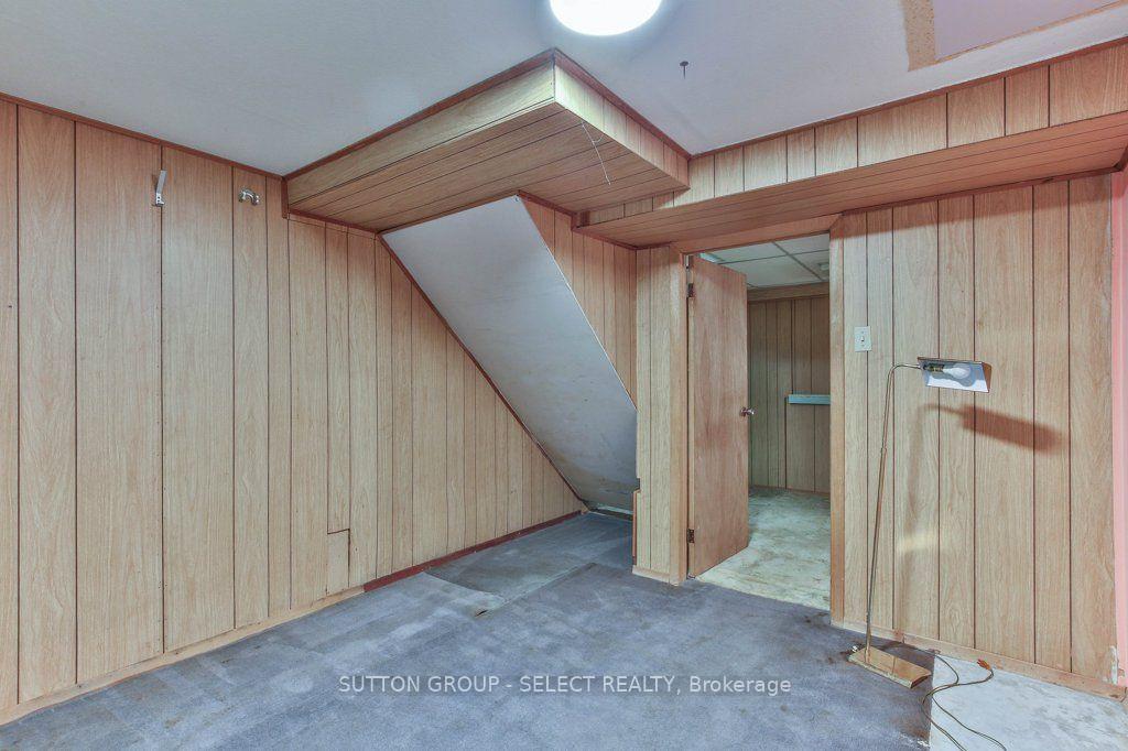 Photo 28 of 88 Ebury Crescent, London, South S — HOMEH