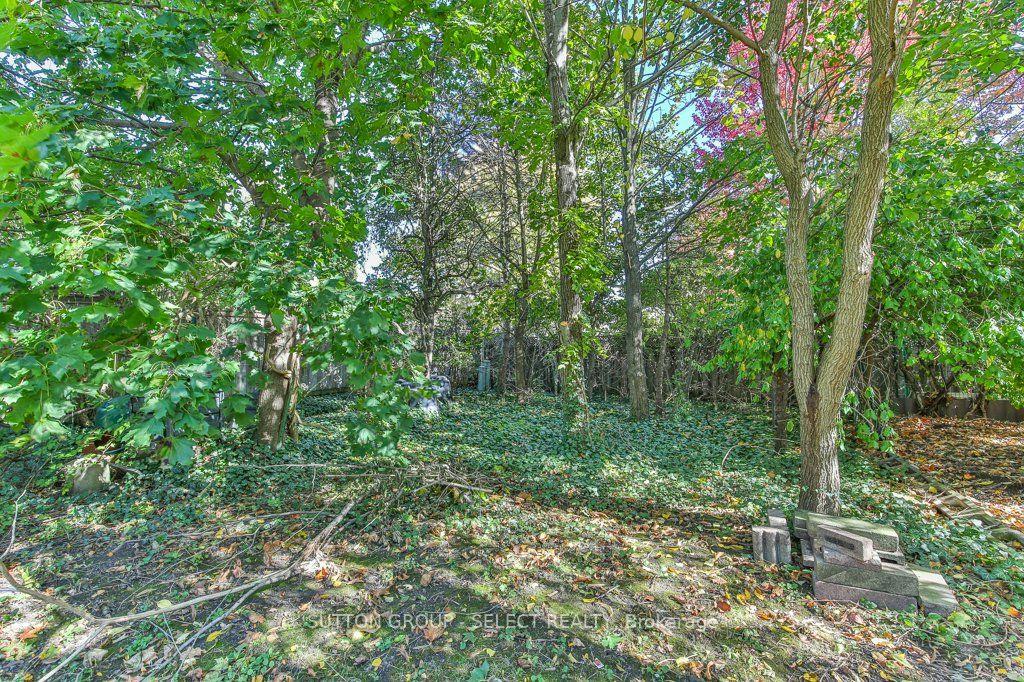 Photo 33 of 88 Ebury Crescent, London, South S — HOMEH