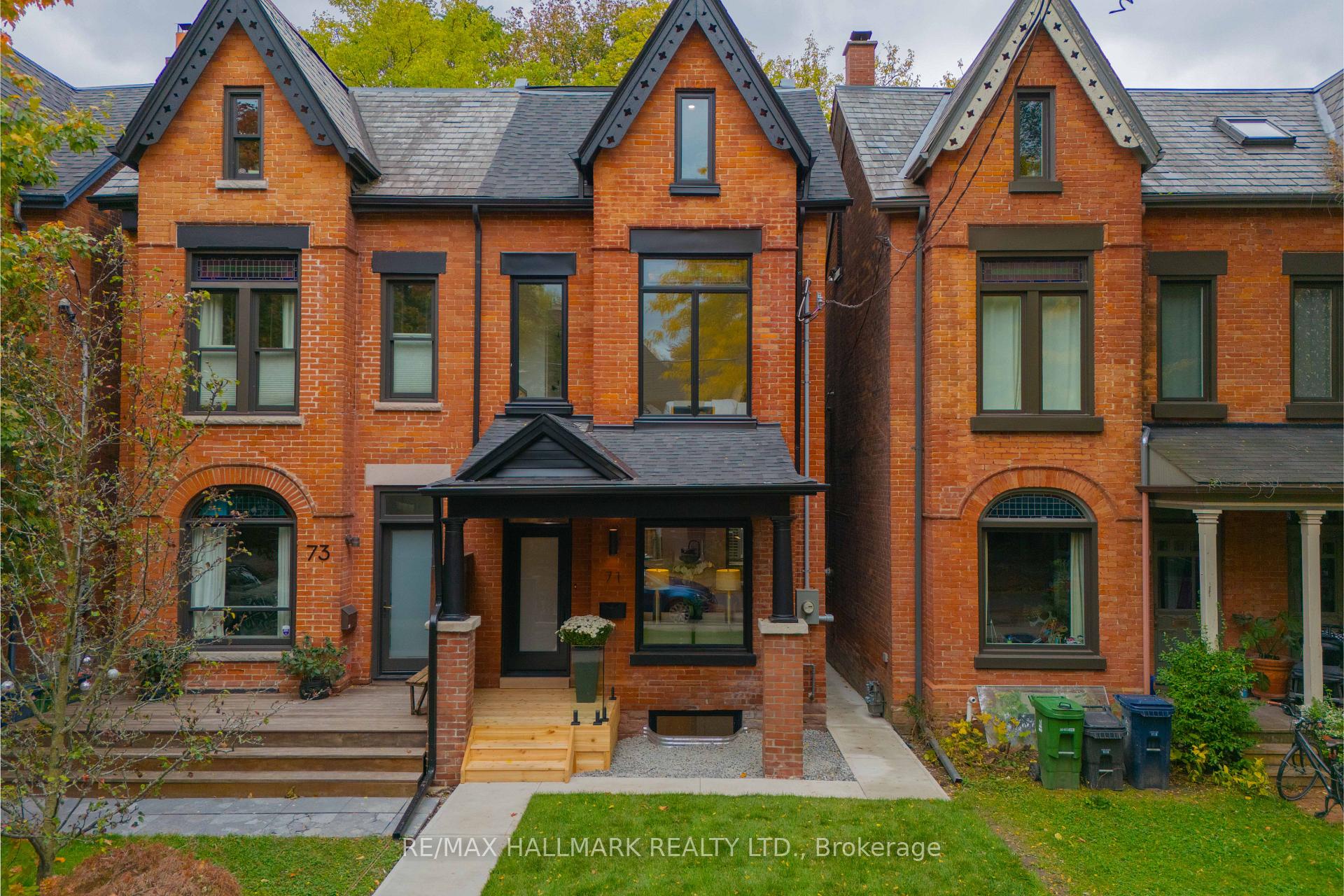 Photo of 71 Langley Avenue