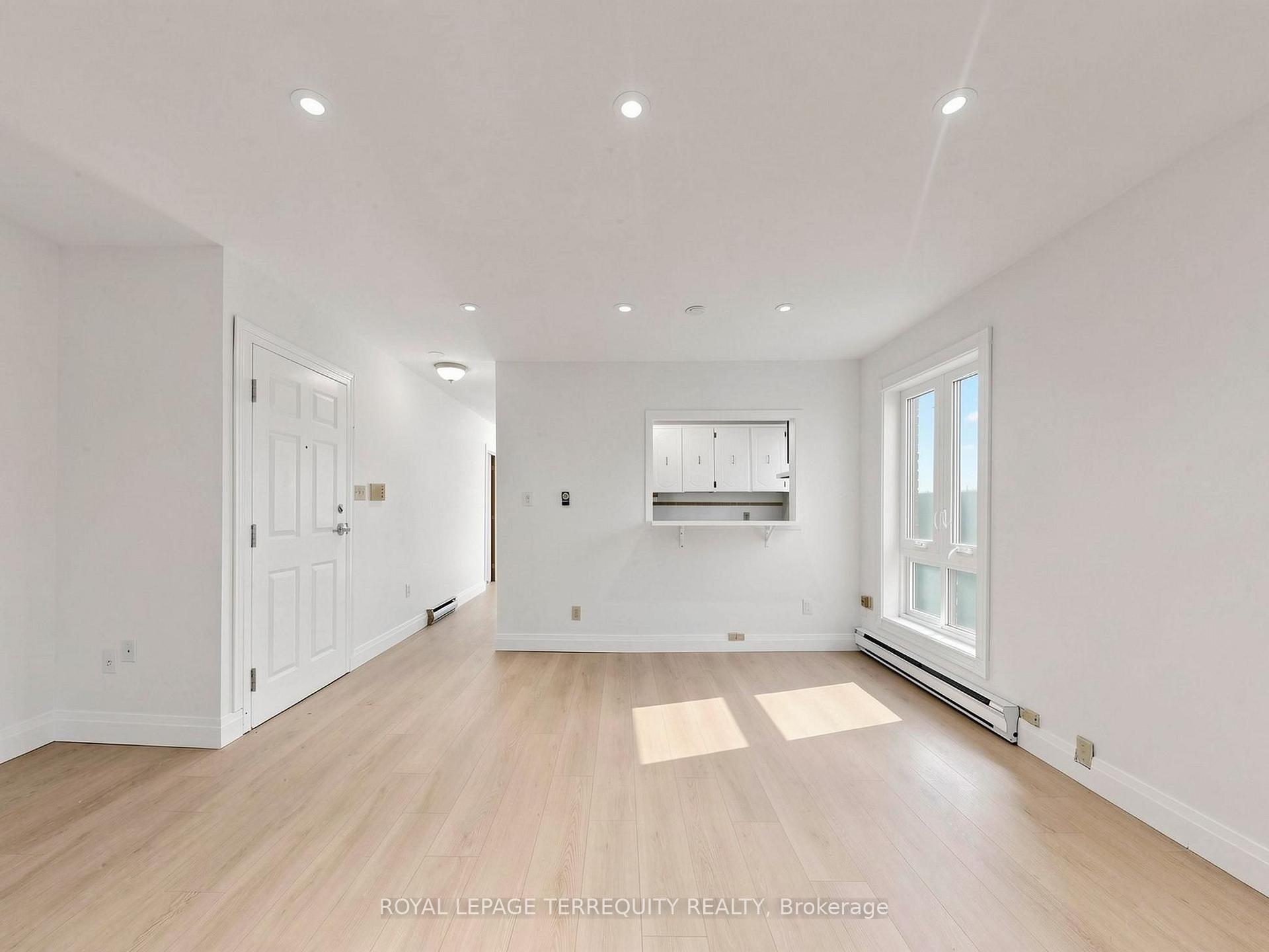 Photo 19 of Unit 1, 41 Summerhill Avenue, Toronto, Rosedale-Moore Park — HOMEH