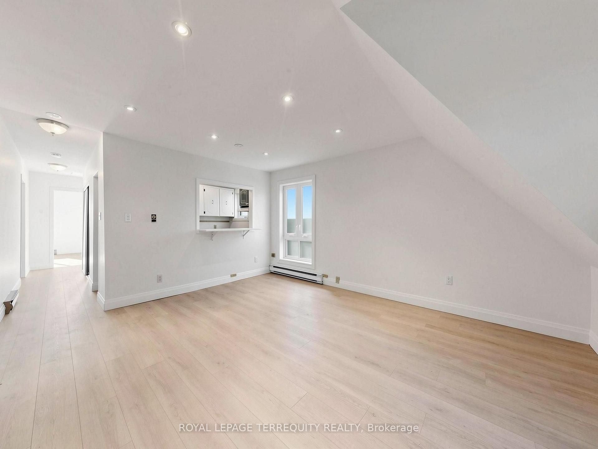 Photo 23 of Unit 1, 41 Summerhill Avenue, Toronto, Rosedale-Moore Park — HOMEH