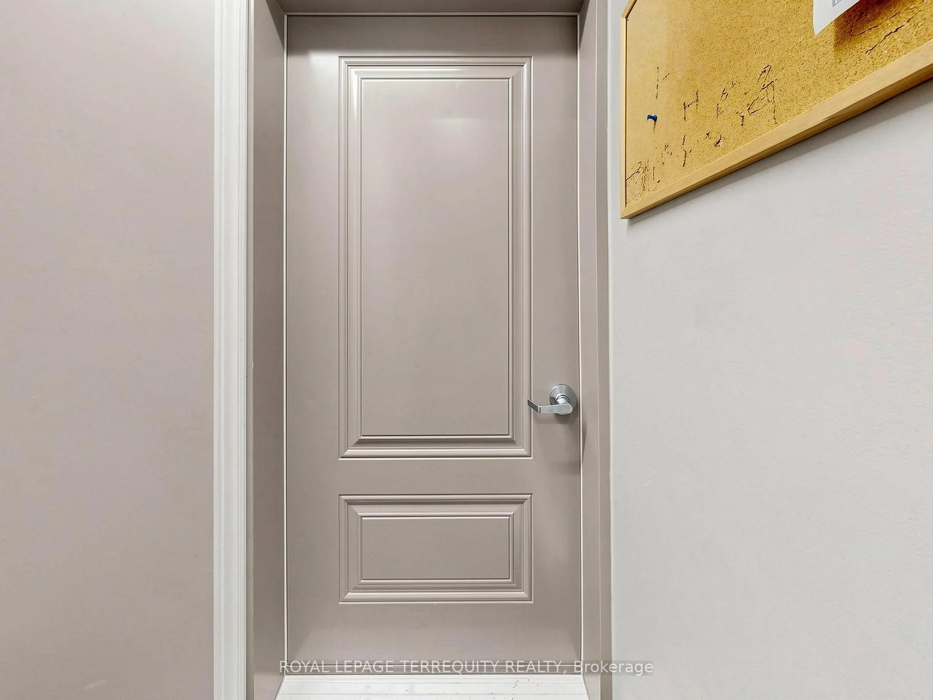 Photo 14 of Unit 1, 41 Summerhill Avenue, Toronto, Rosedale-Moore Park — HOMEH