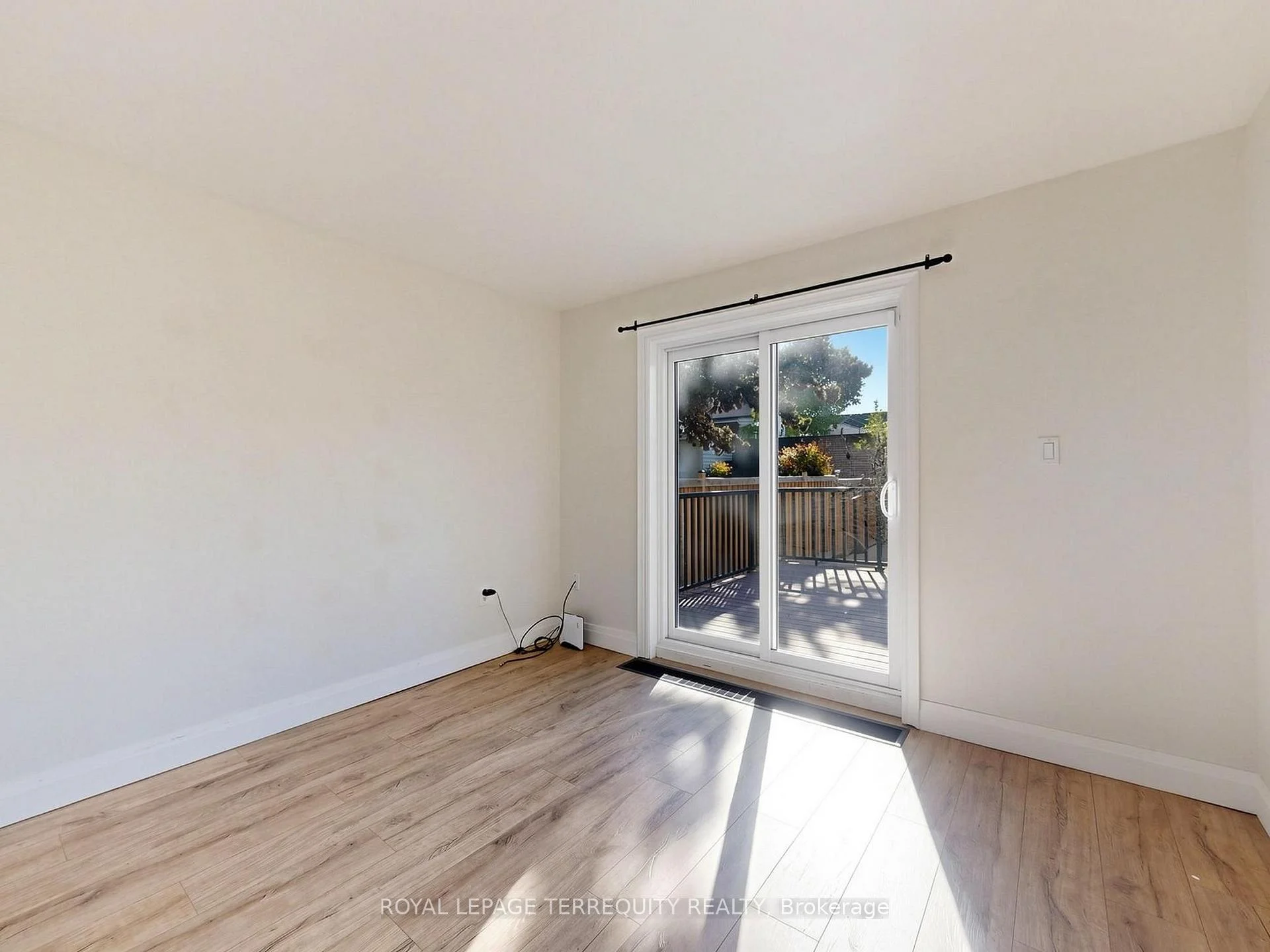 Photo 38 of Unit 1, 41 Summerhill Avenue, Toronto, Rosedale-Moore Park — HOMEH