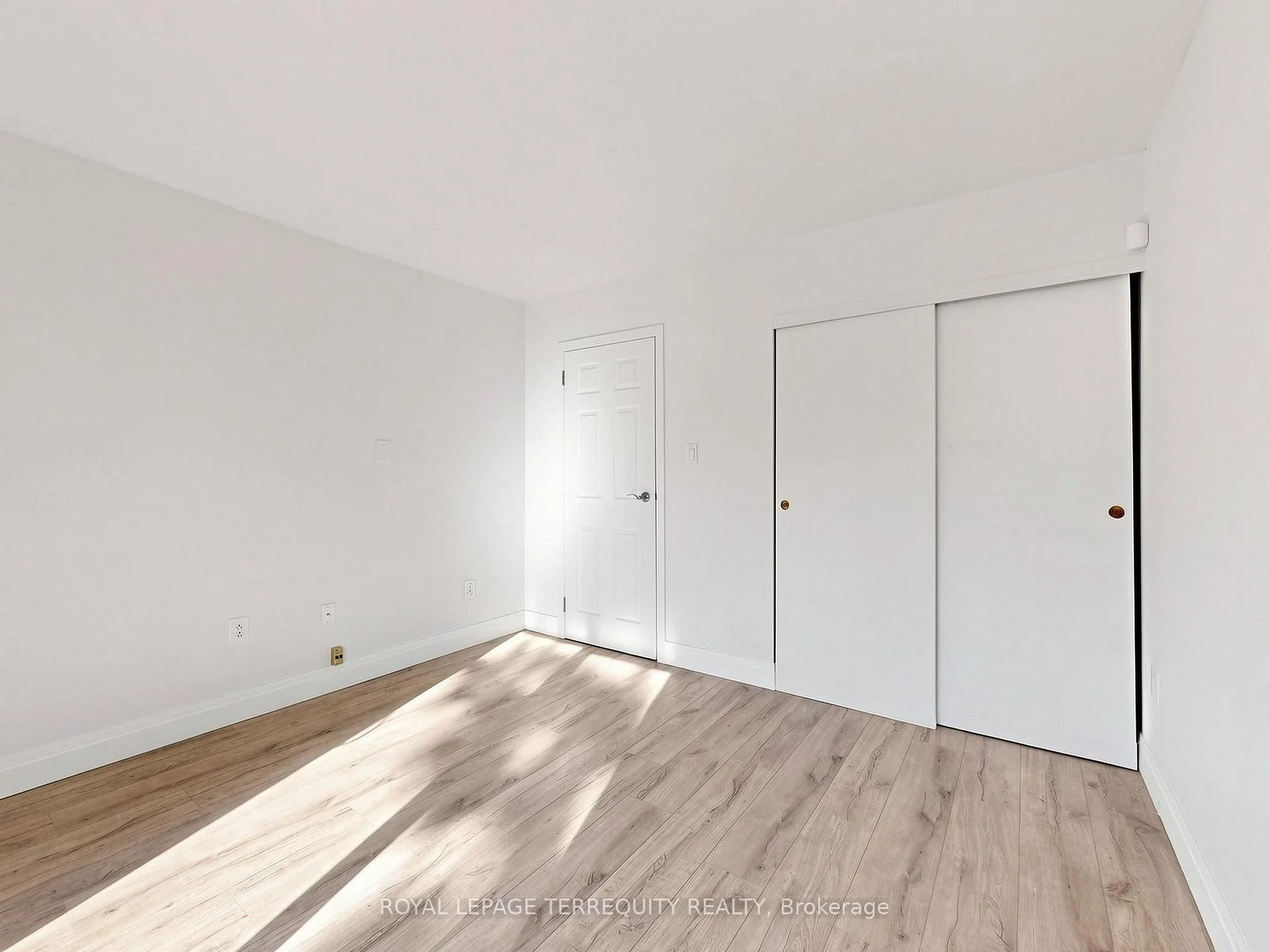 Photo 42 of Unit 1, 41 Summerhill Avenue, Toronto, Rosedale-Moore Park — HOMEH