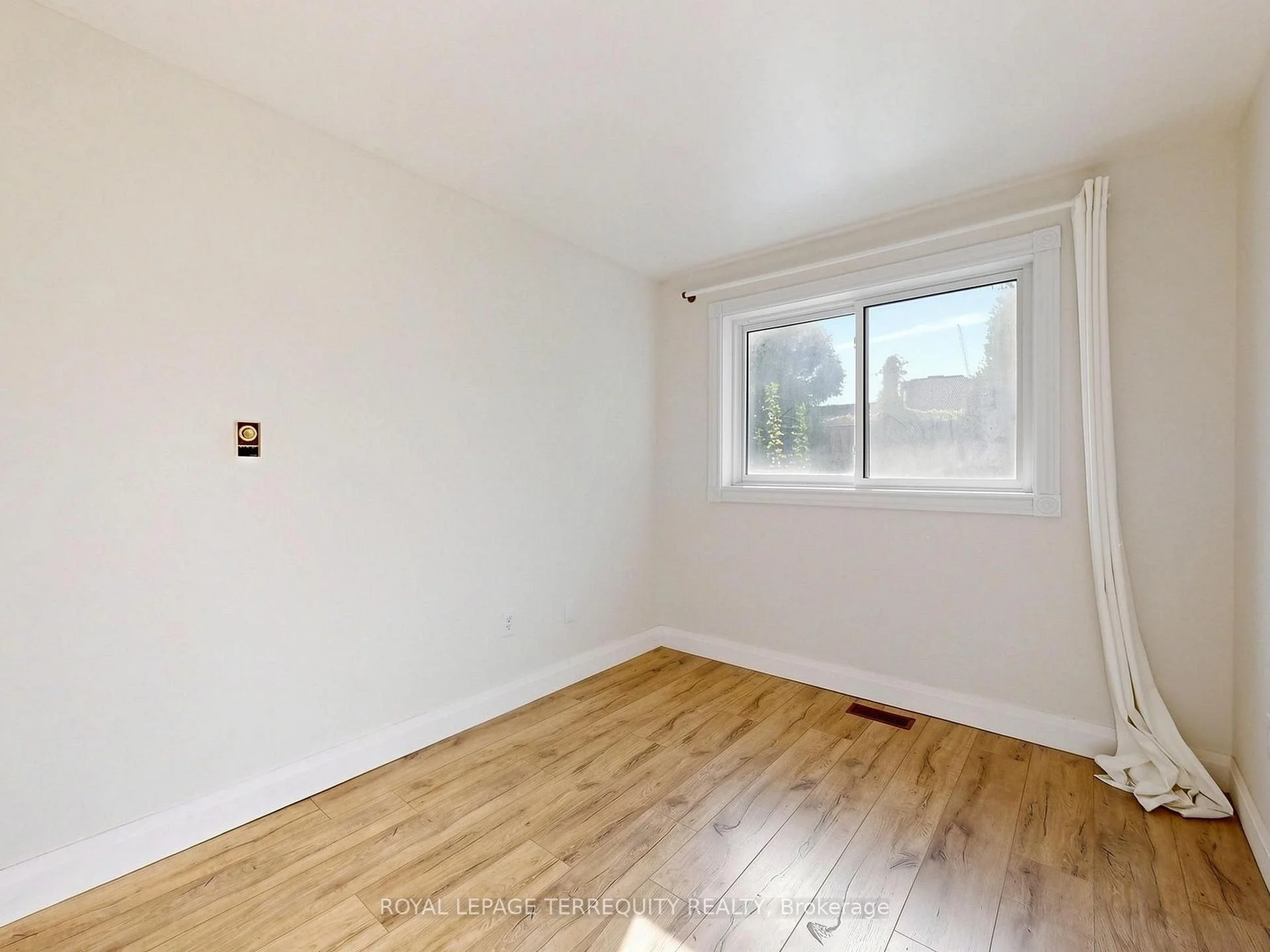 Photo 46 of Unit 1, 41 Summerhill Avenue, Toronto, Rosedale-Moore Park — HOMEH
