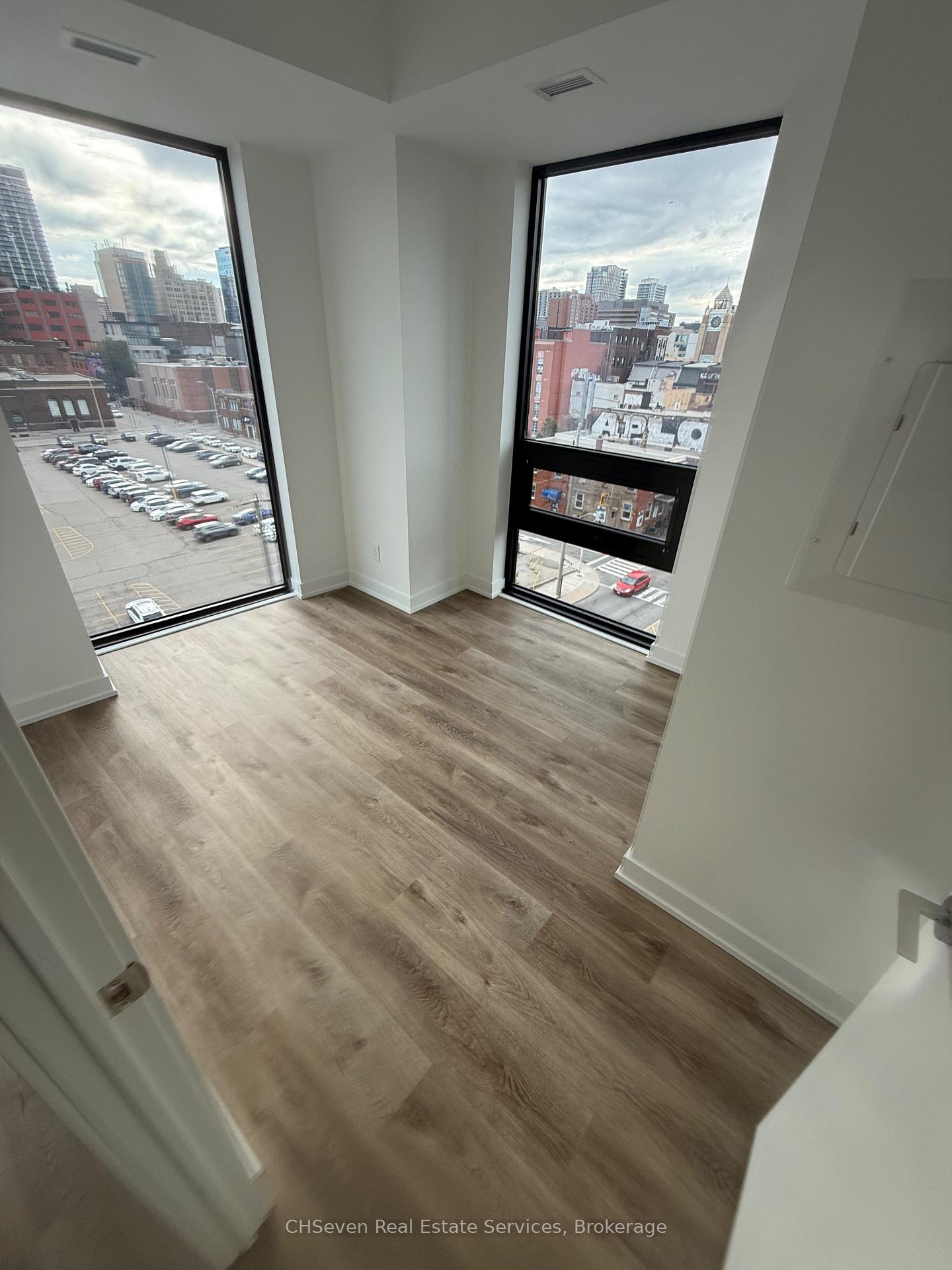 Photo 12 of Unit 702, 91 John Street N, Hamilton, Corktown — HOMEH