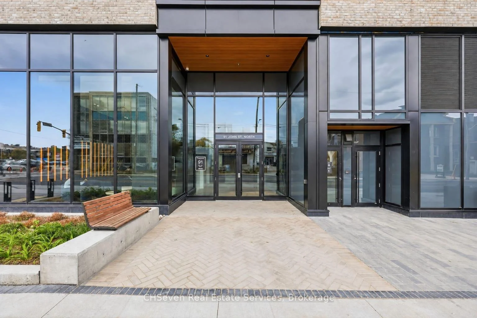 Photo 2 of Unit 702, 91 John Street N, Hamilton, Corktown — HOMEH