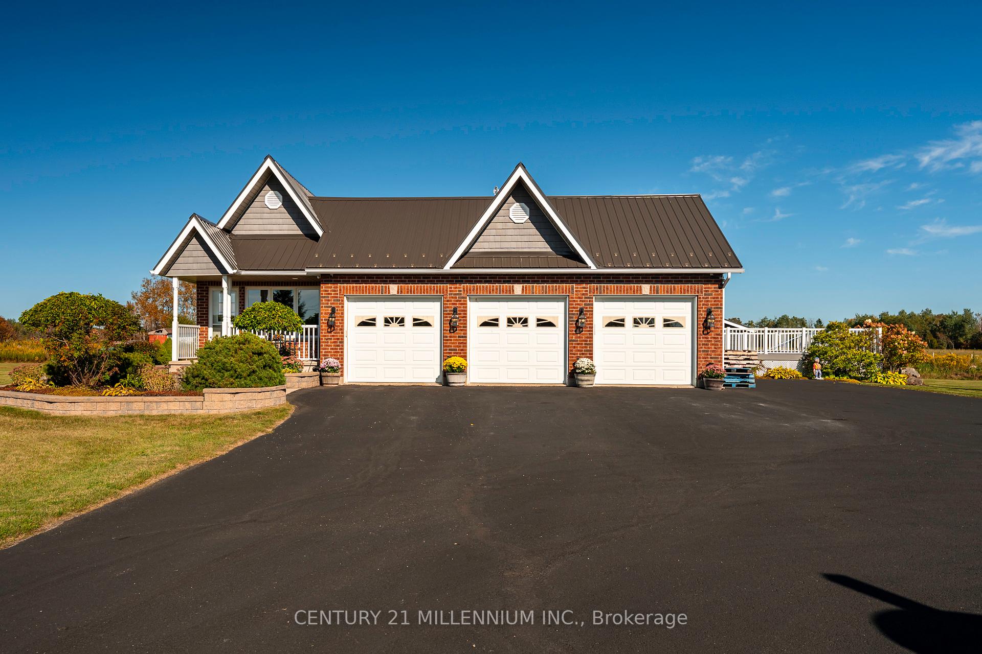 Photo 2 of 395115 County Road 12, Amaranth, Rural Amaranth — HOMEH