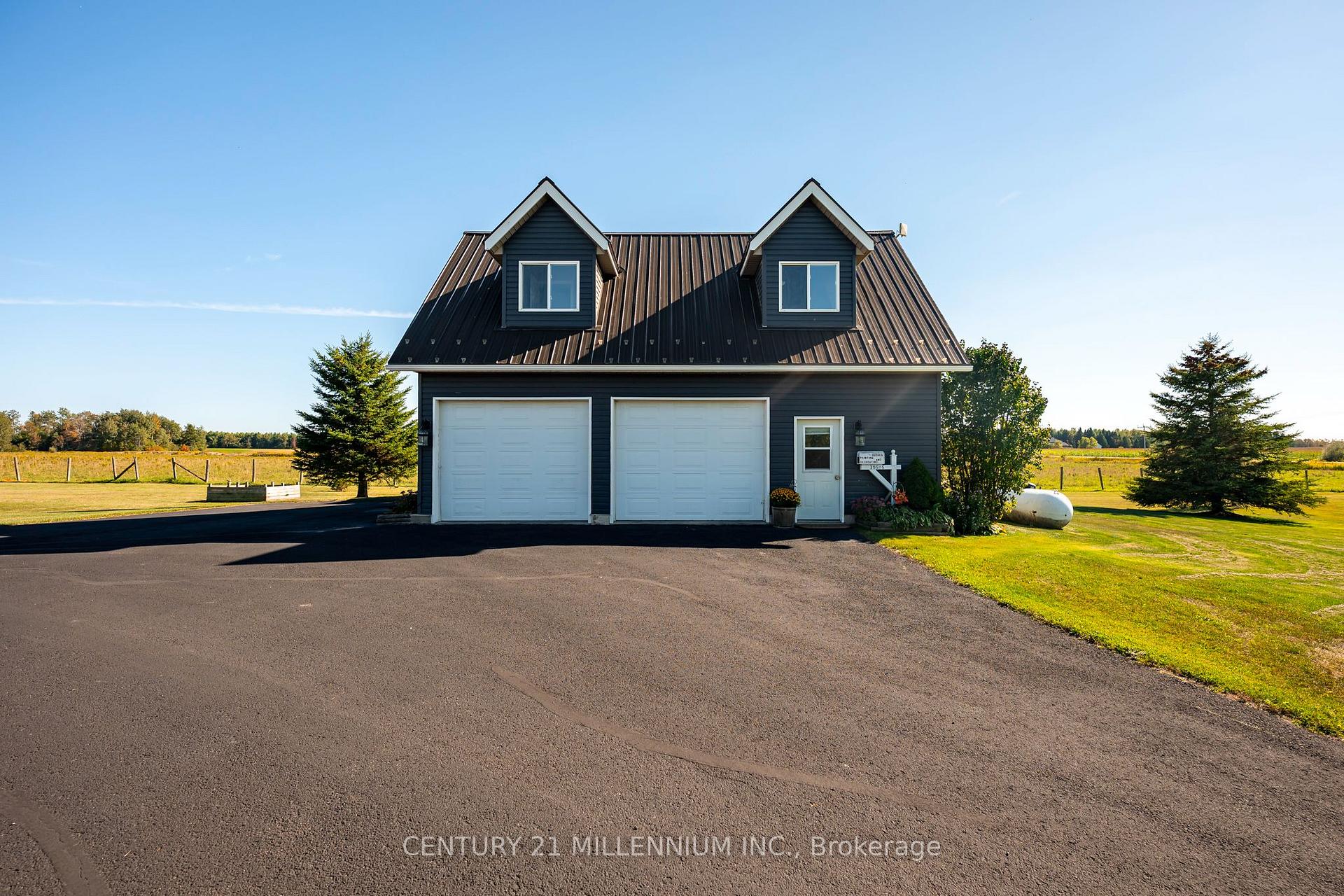 Photo 32 of 395115 County Road 12, Amaranth, Rural Amaranth — HOMEH