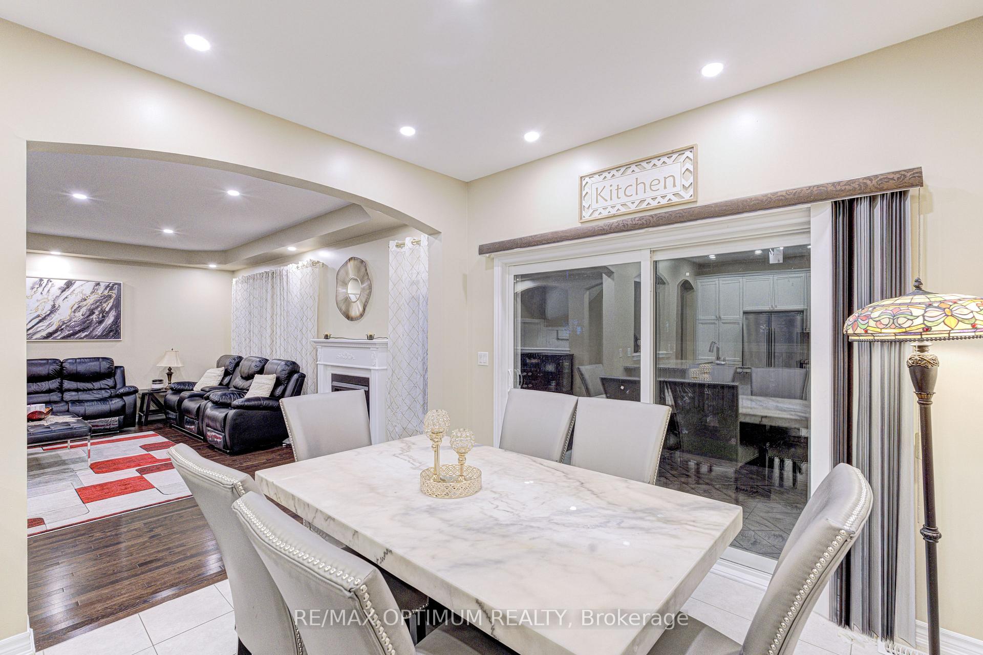 Photo 17 of 17 Elmcrest Drive, Brampton, Credit Valley — HOMEH