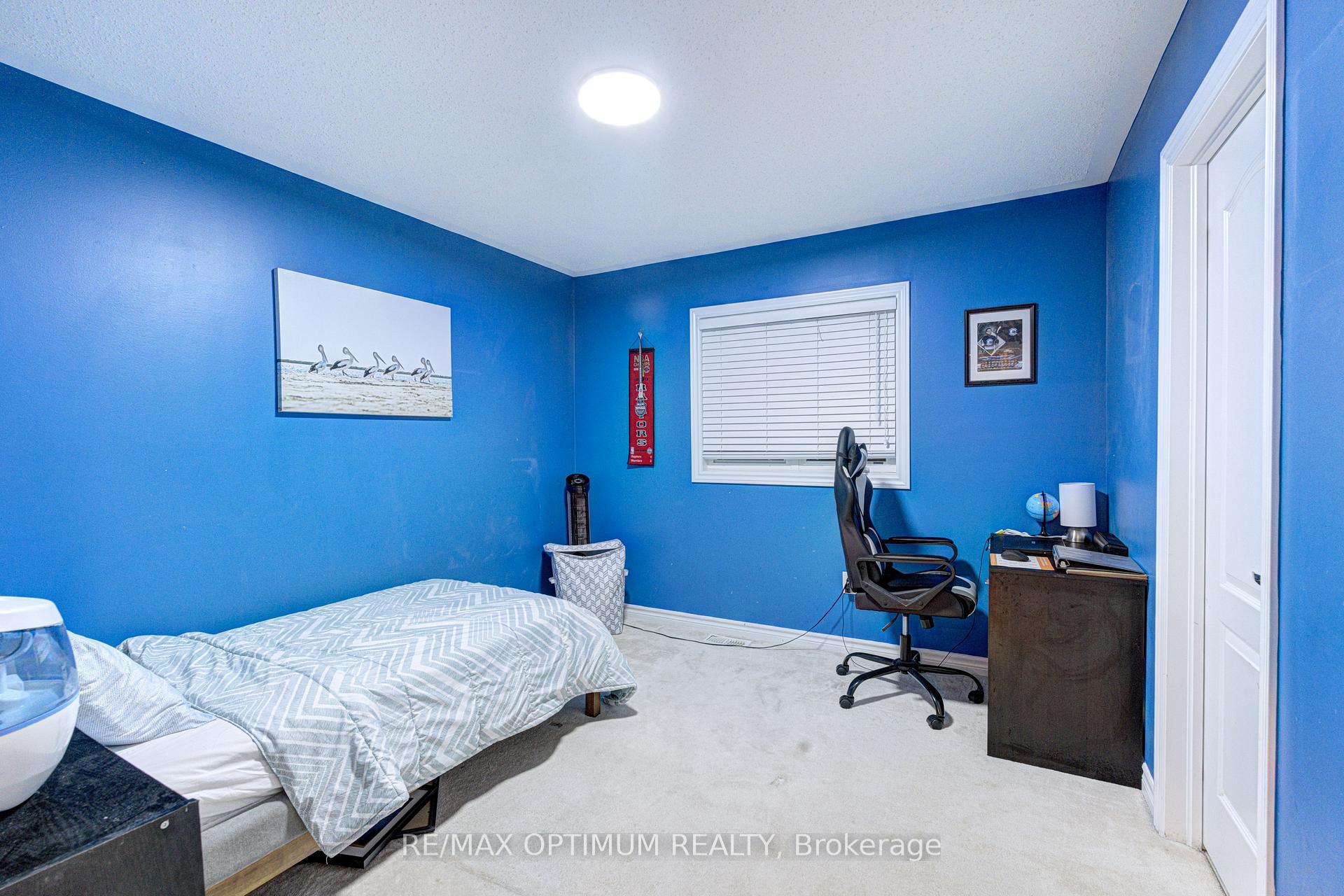 Photo 32 of 17 Elmcrest Drive, Brampton, Credit Valley — HOMEH