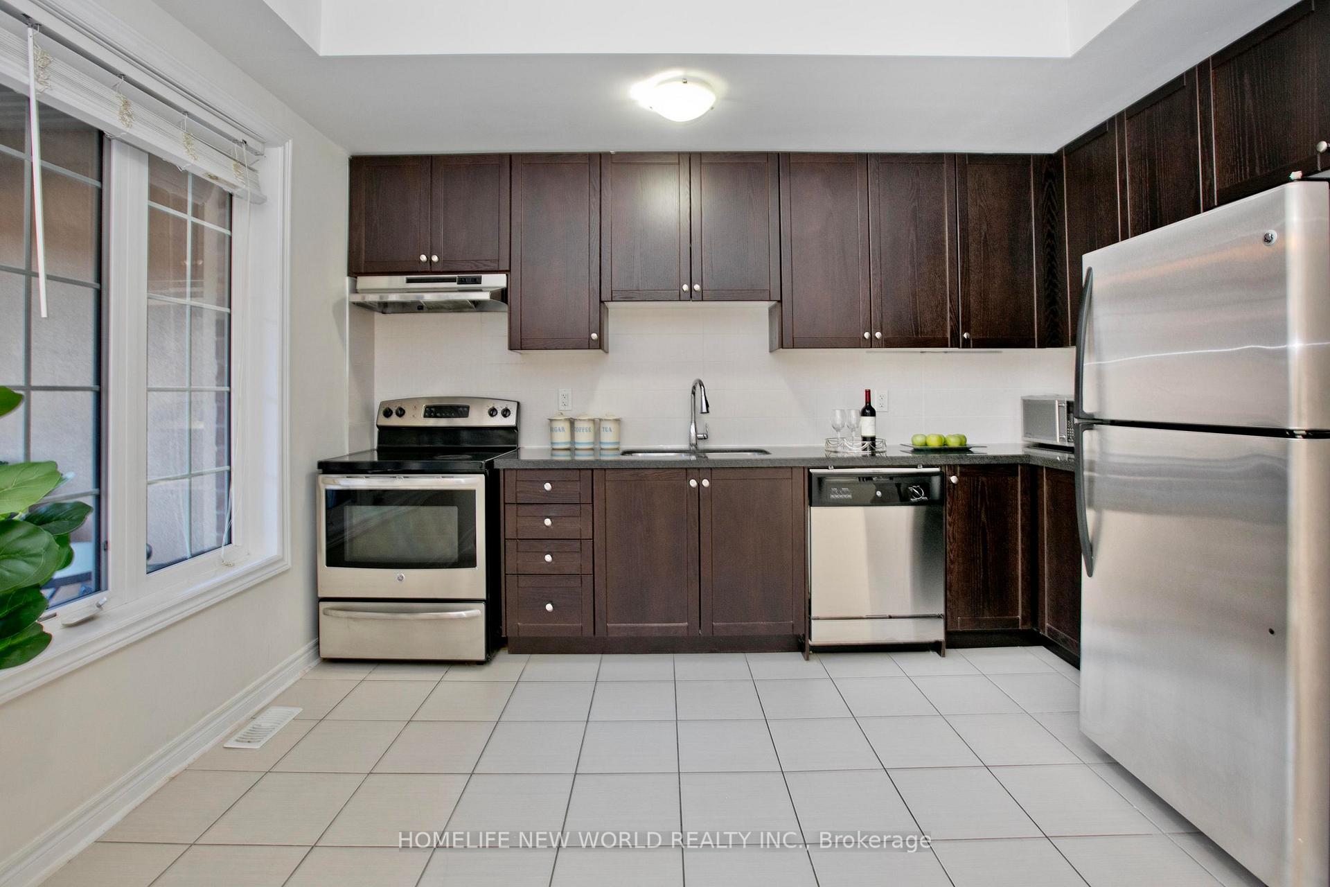 Photo 12 of 24 Orca Drive, Markham, Wismer — HOMEH