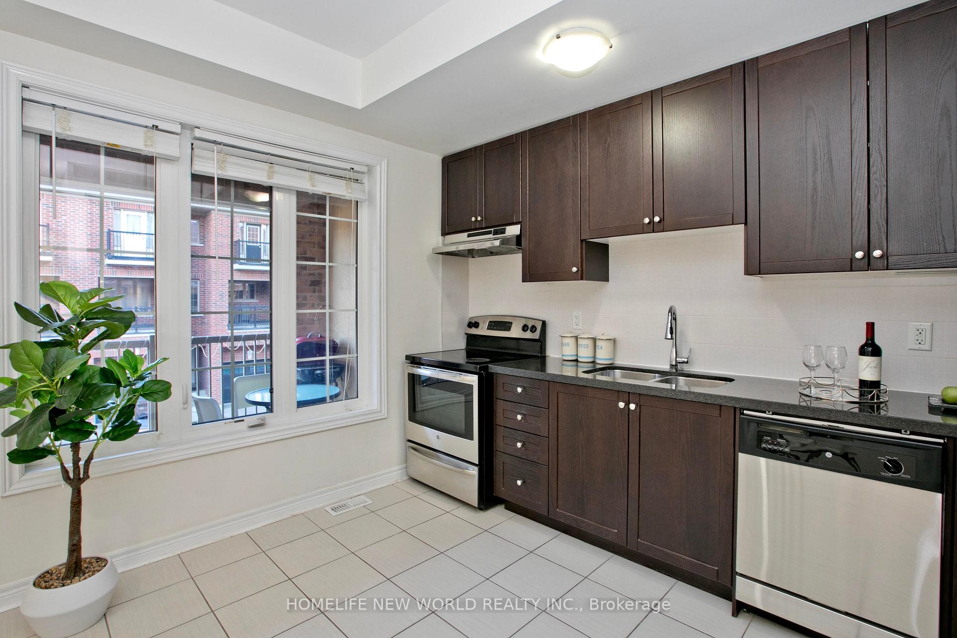 Photo 14 of 24 Orca Drive, Markham, Wismer — HOMEH