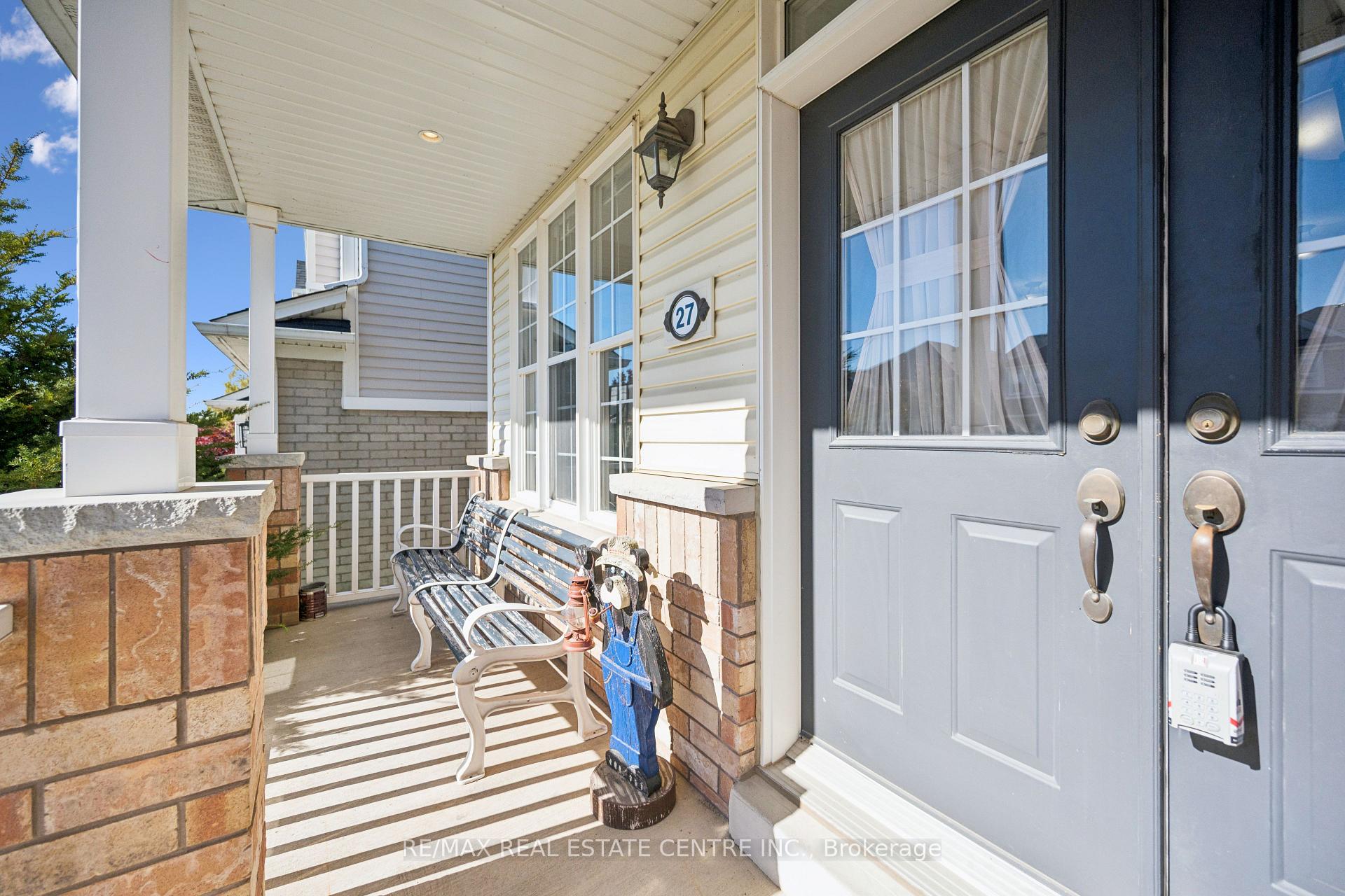 Photo 10 of 27 Triller Avenue, Cambridge, Christopher-Champlain — HOMEH