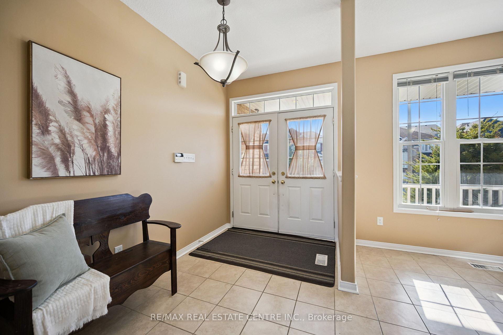 Photo 11 of 27 Triller Avenue, Cambridge, Christopher-Champlain — HOMEH