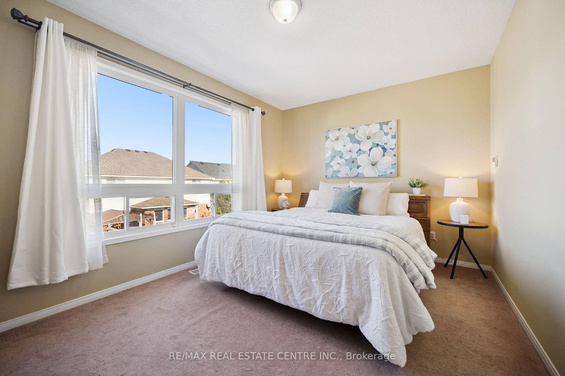 Photo 21 of 27 Triller Avenue, Cambridge, Christopher-Champlain — HOMEH
