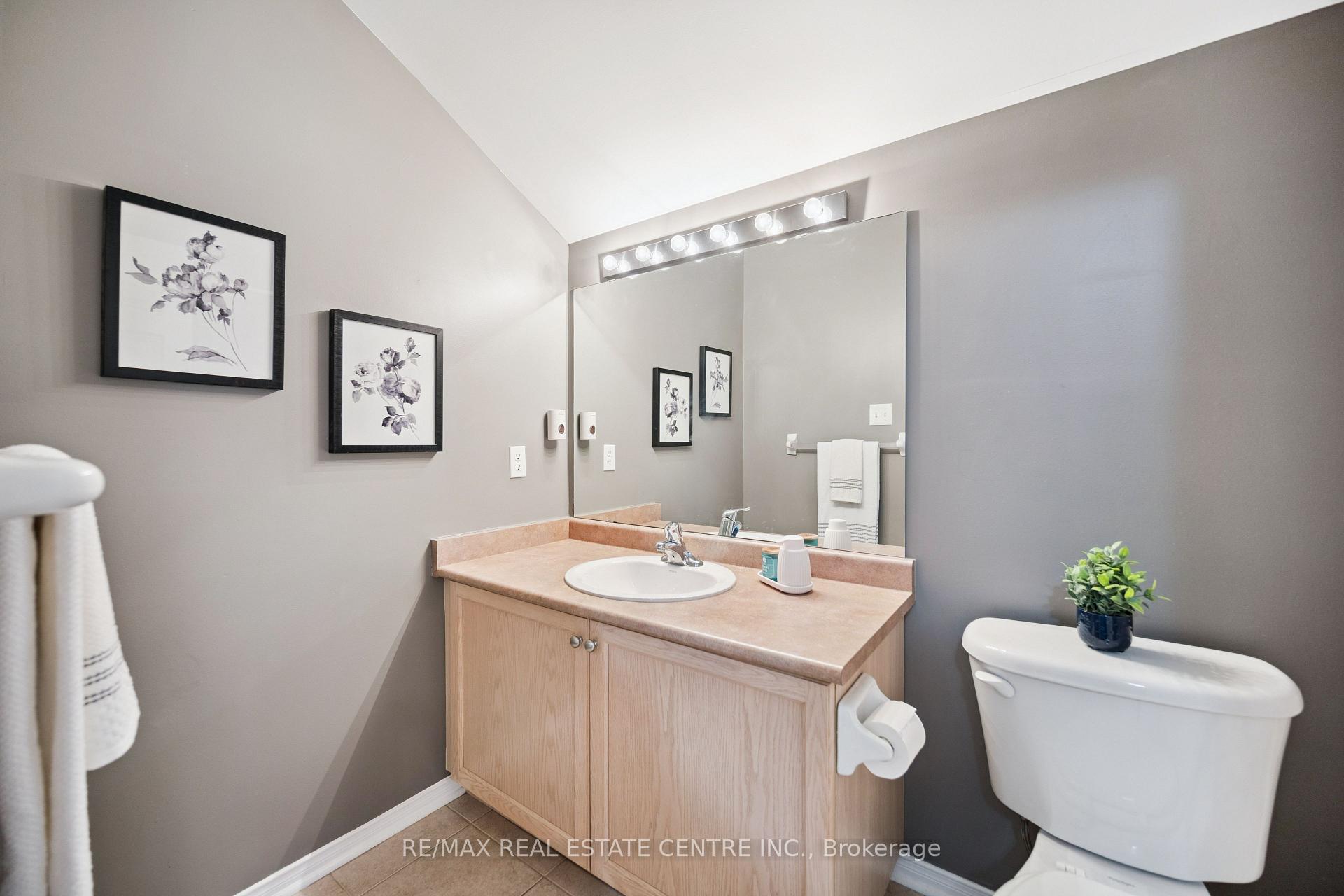 Photo 34 of 27 Triller Avenue, Cambridge, Christopher-Champlain — HOMEH