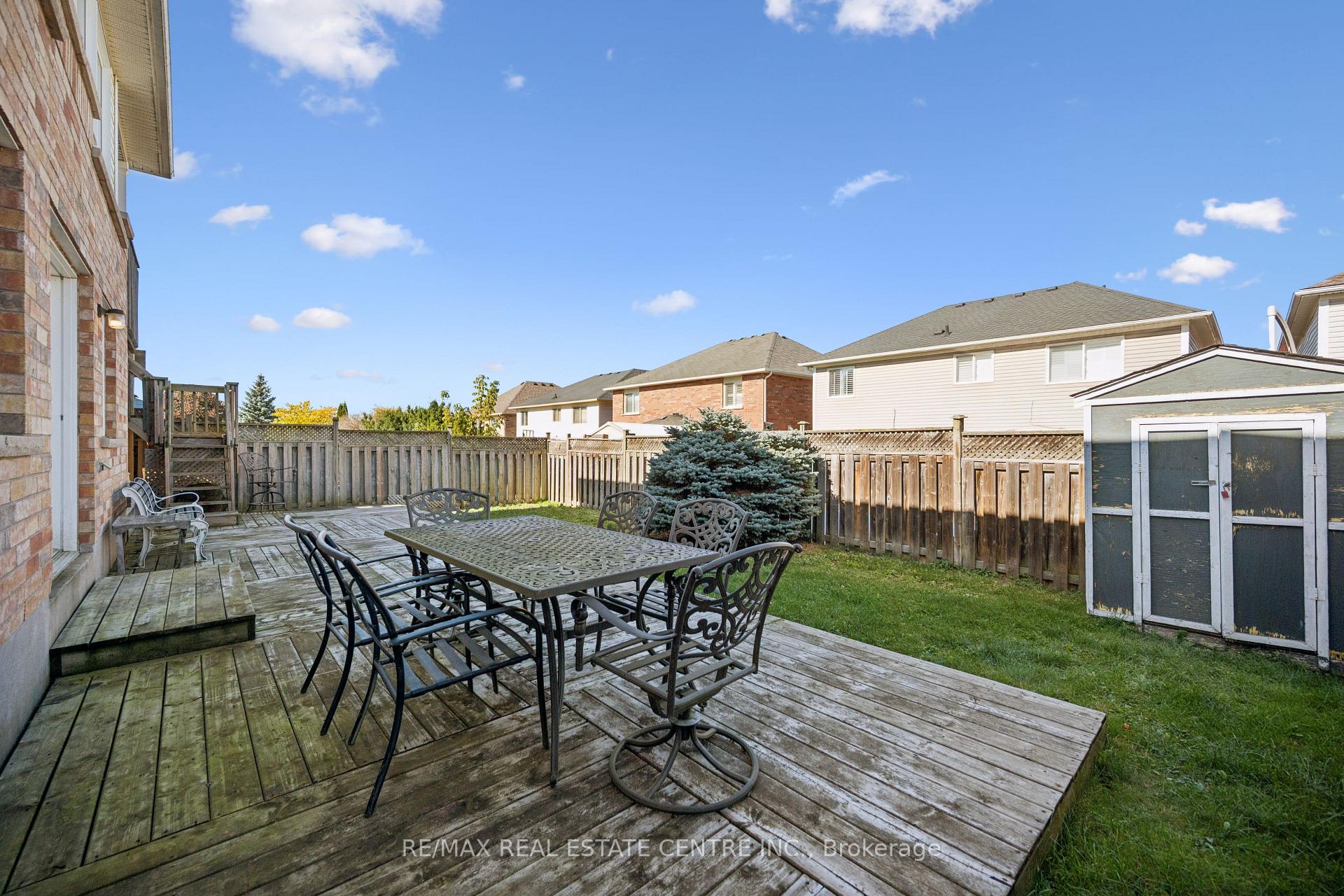 Photo 36 of 27 Triller Avenue, Cambridge, Christopher-Champlain — HOMEH