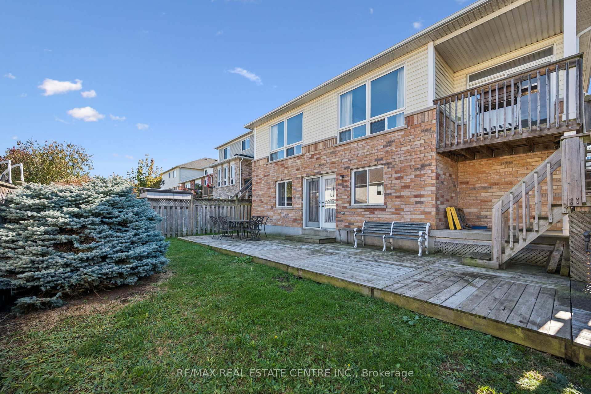 Photo 38 of 27 Triller Avenue, Cambridge, Christopher-Champlain — HOMEH
