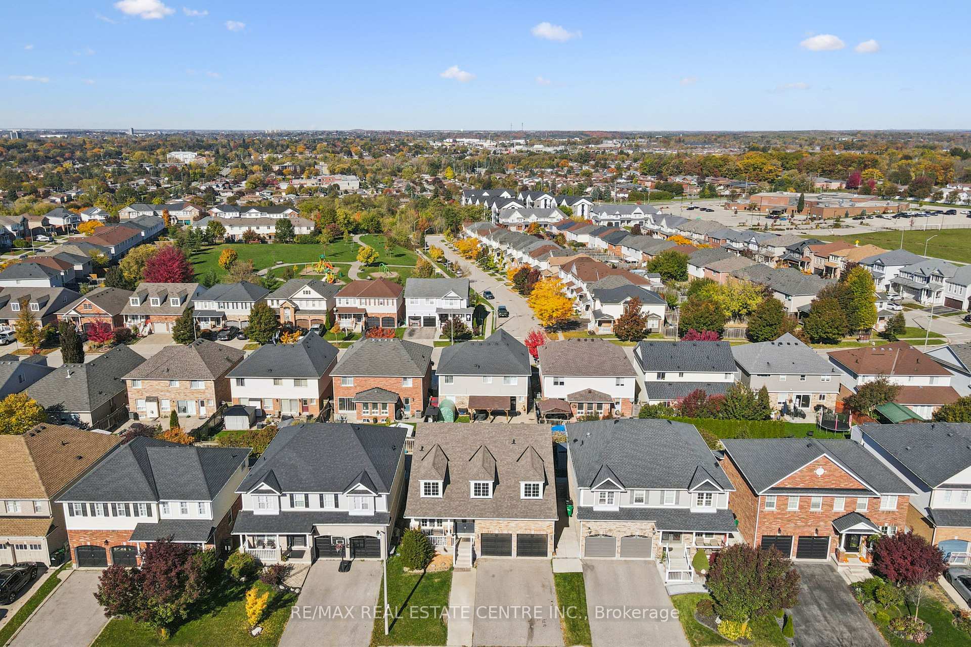 Photo 43 of 27 Triller Avenue, Cambridge, Christopher-Champlain — HOMEH