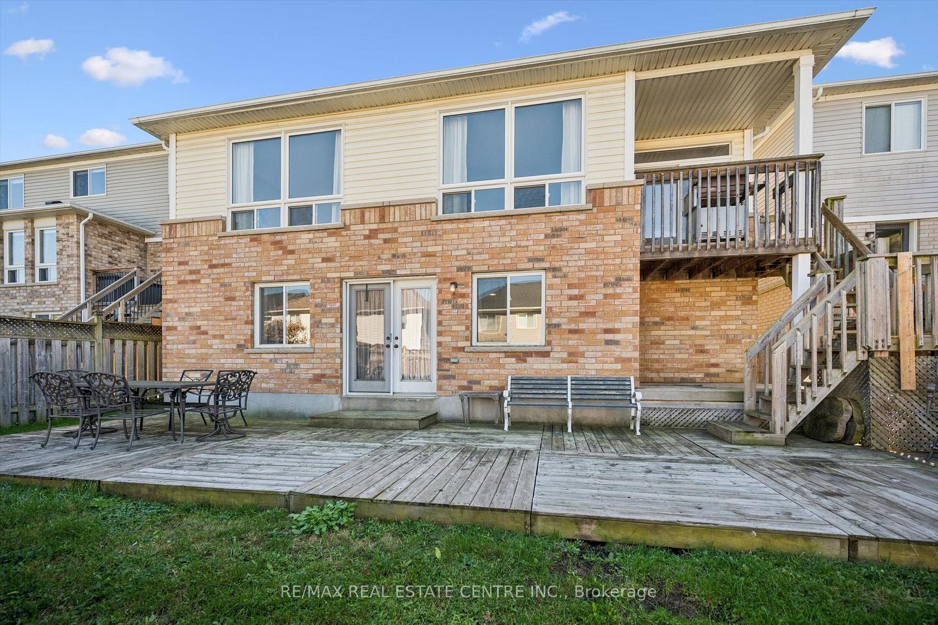 Photo 39 of 27 Triller Avenue, Cambridge, Christopher-Champlain — HOMEH