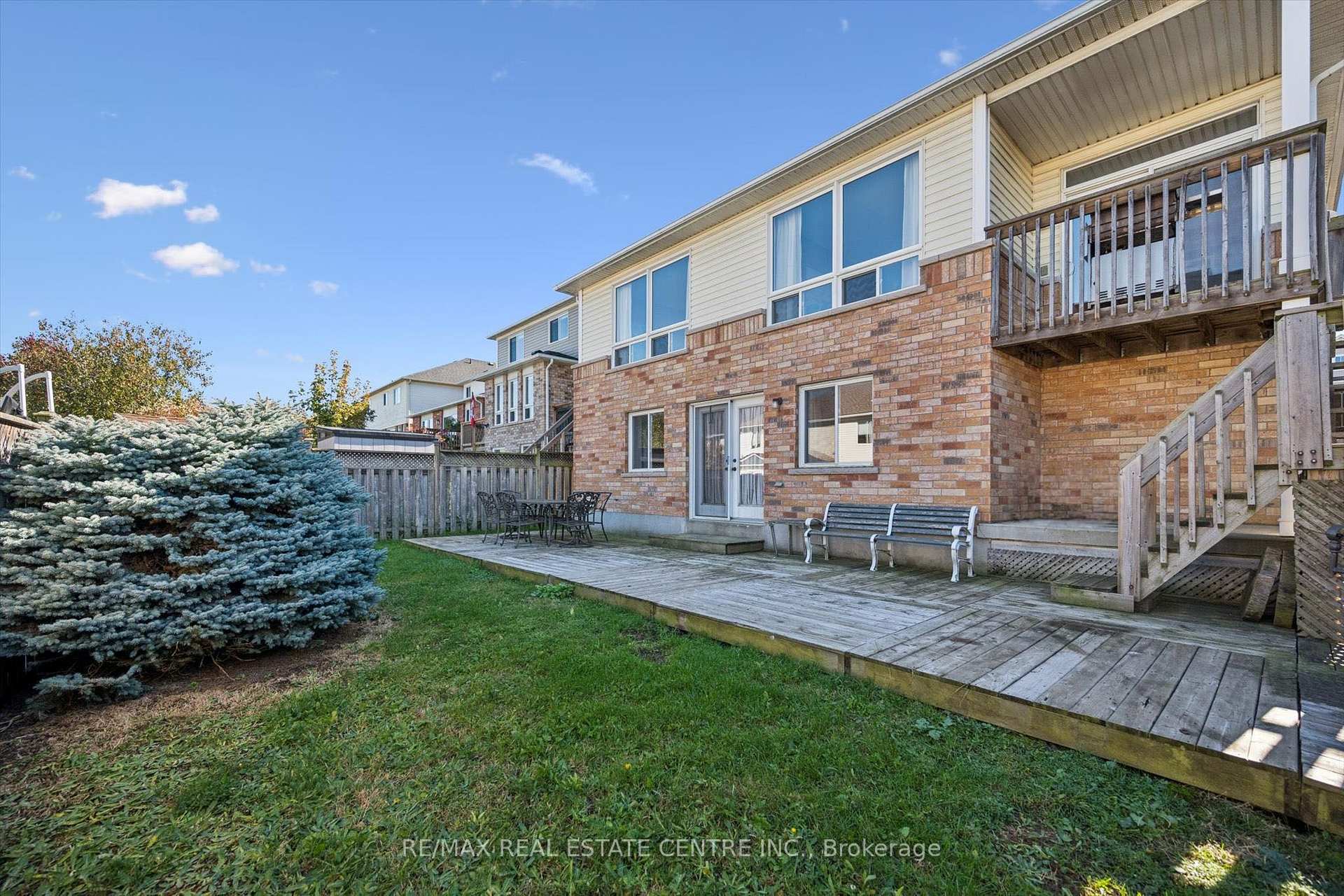 Photo 41 of 27 Triller Avenue, Cambridge, Christopher-Champlain — HOMEH
