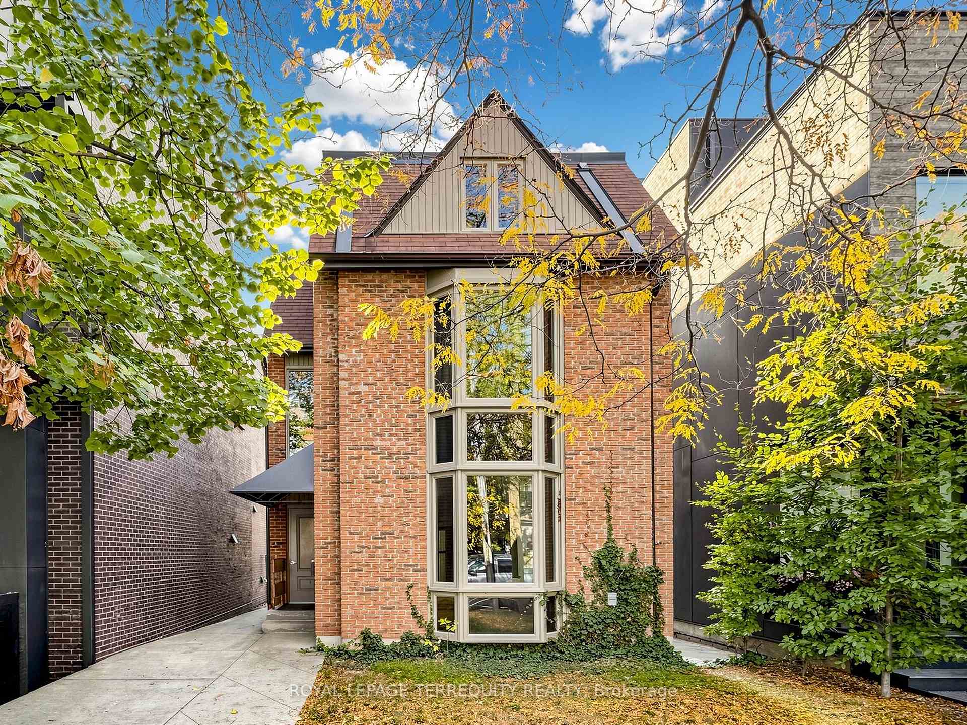 Photo 7 of Unit 3, 41 Summerhill Avenue, Toronto, Rosedale-Moore Park — HOMEH