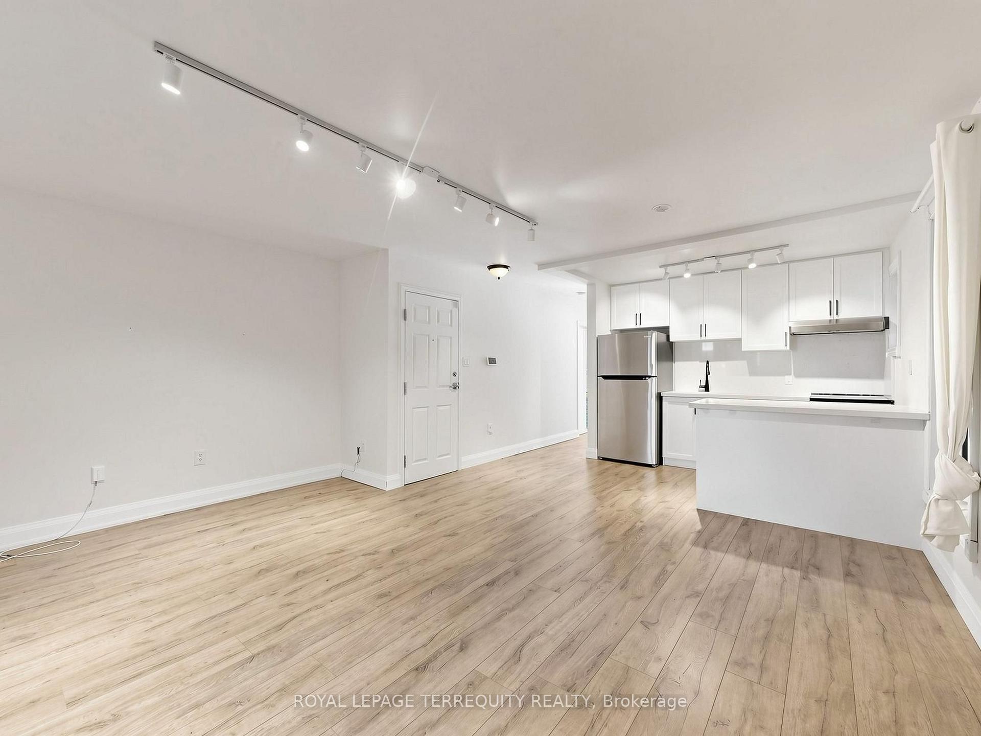 Photo 23 of Unit 3, 41 Summerhill Avenue, Toronto, Rosedale-Moore Park — HOMEH