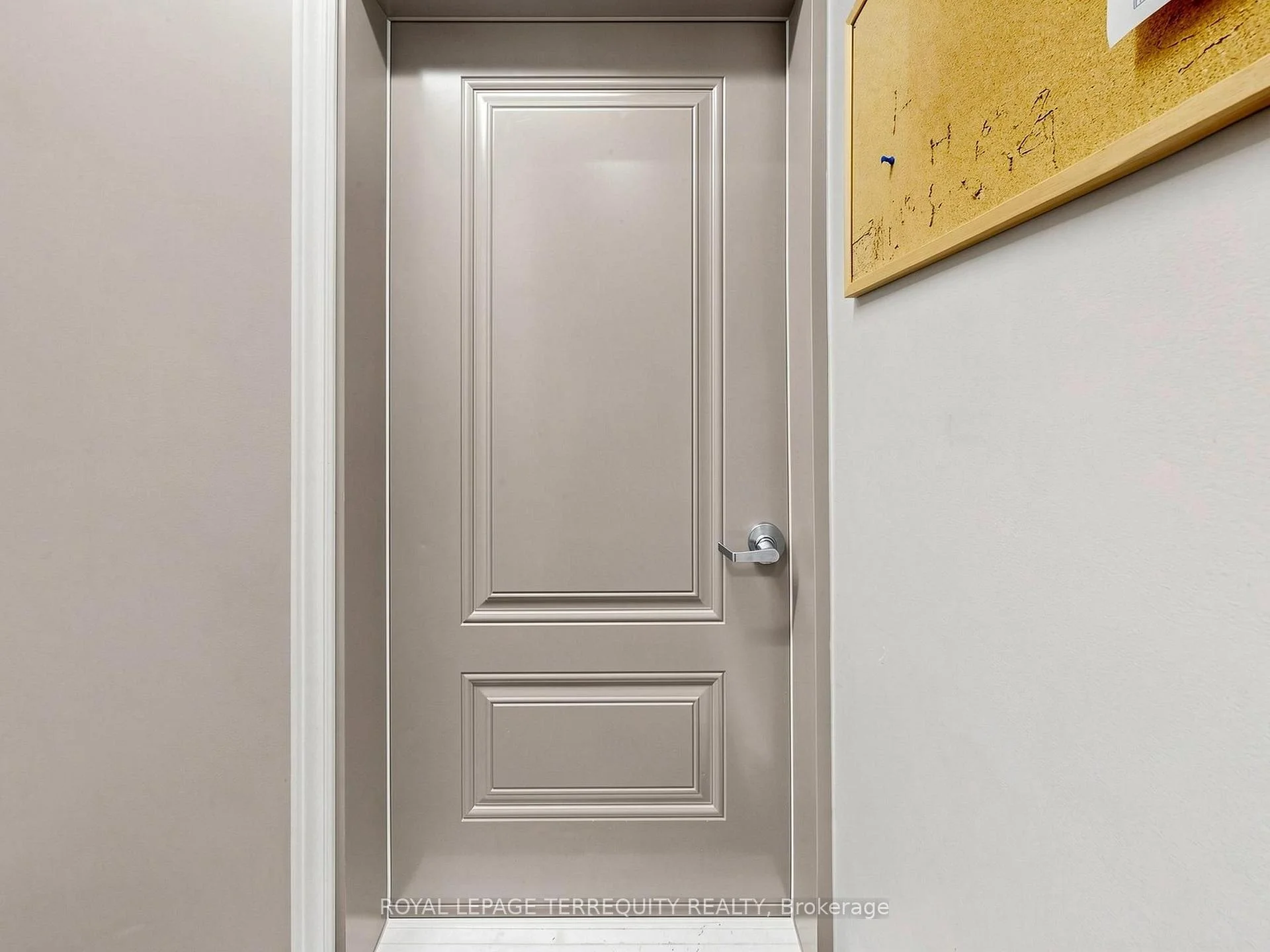 Photo 14 of Unit 3, 41 Summerhill Avenue, Toronto, Rosedale-Moore Park — HOMEH