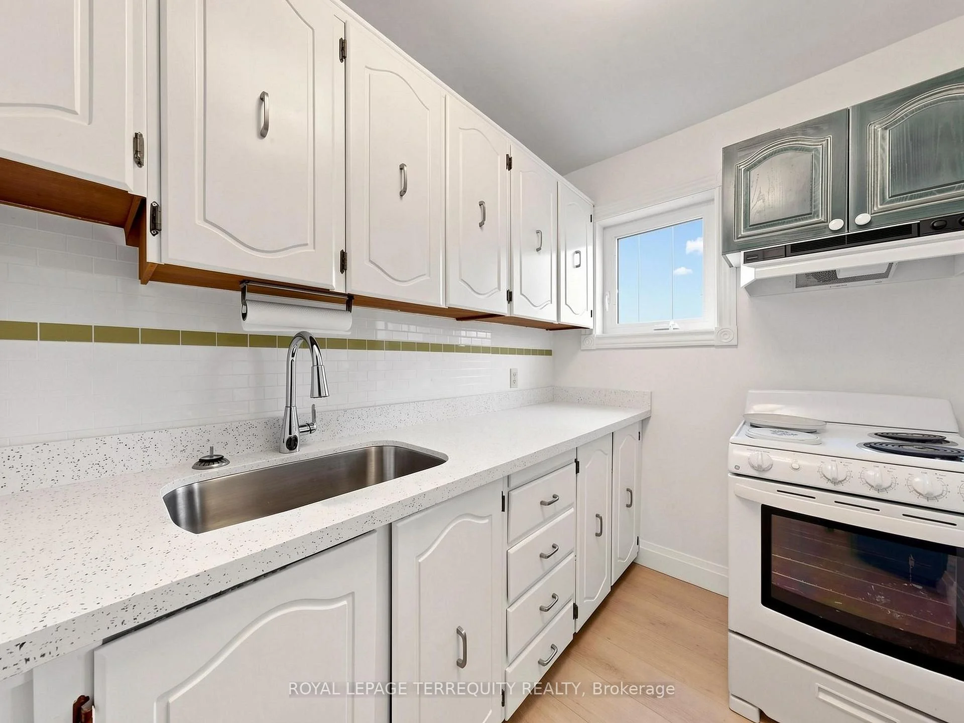 Photo 26 of Unit 3, 41 Summerhill Avenue, Toronto, Rosedale-Moore Park — HOMEH