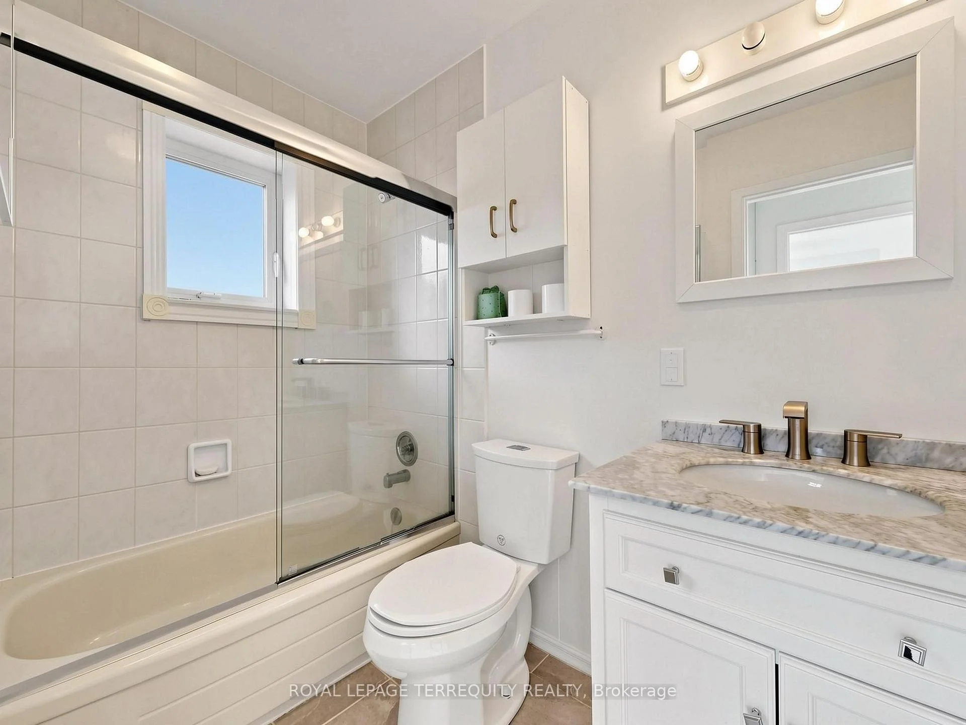 Photo 48 of Unit 3, 41 Summerhill Avenue, Toronto, Rosedale-Moore Park — HOMEH
