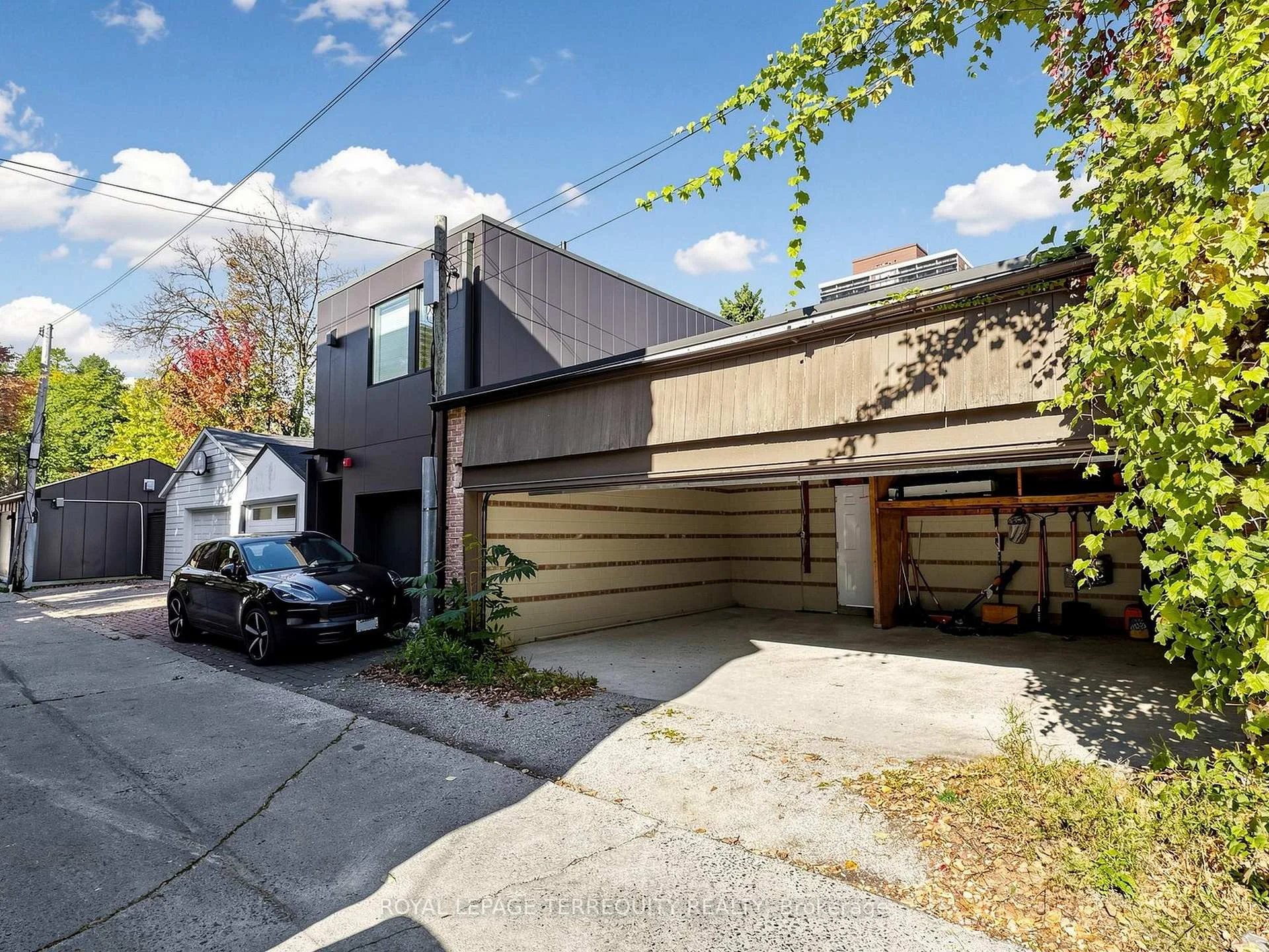 Photo 66 of Unit 3, 41 Summerhill Avenue, Toronto, Rosedale-Moore Park — HOMEH
